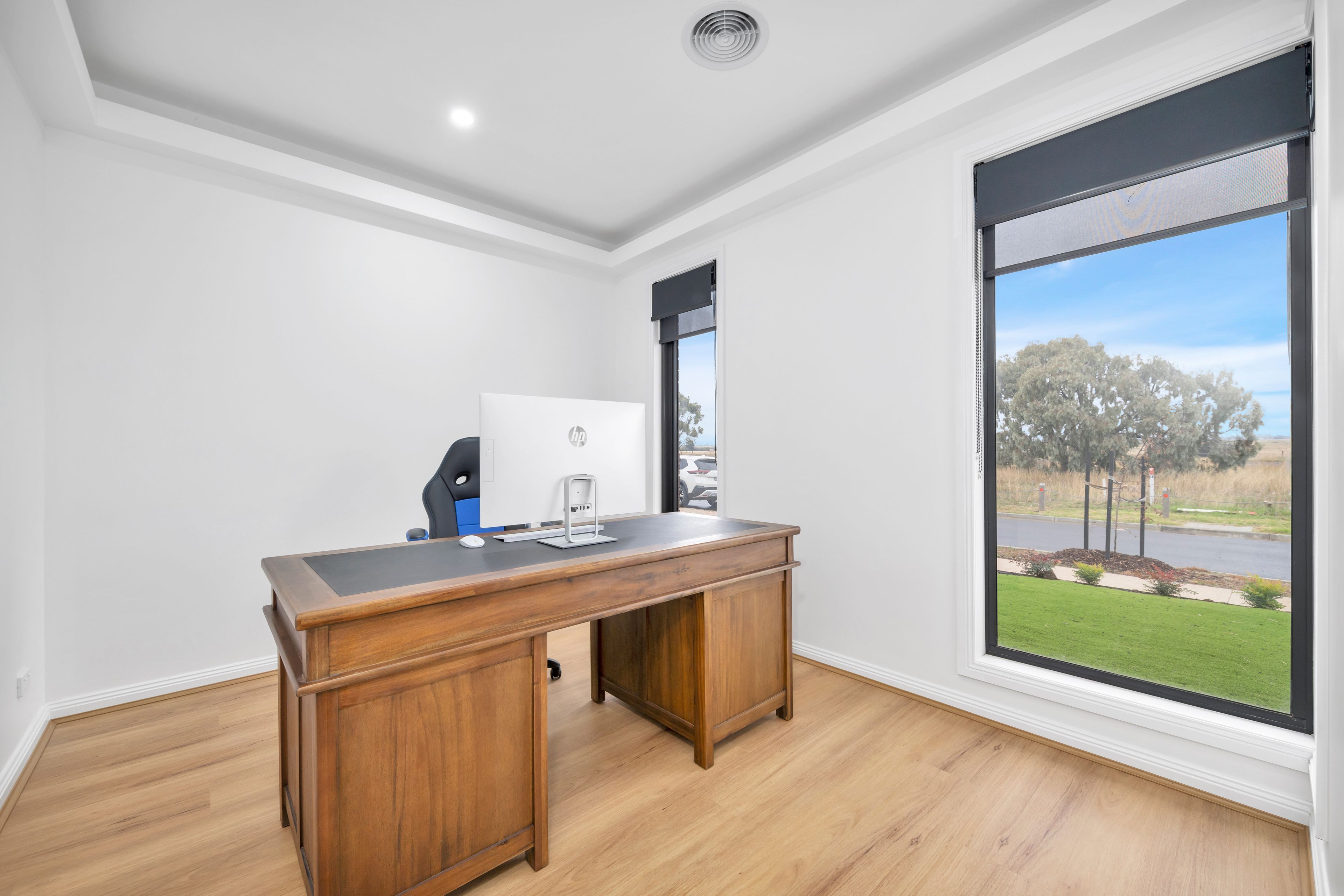 67 Clipstone Crescent, FRASER RISE, VIC 3336