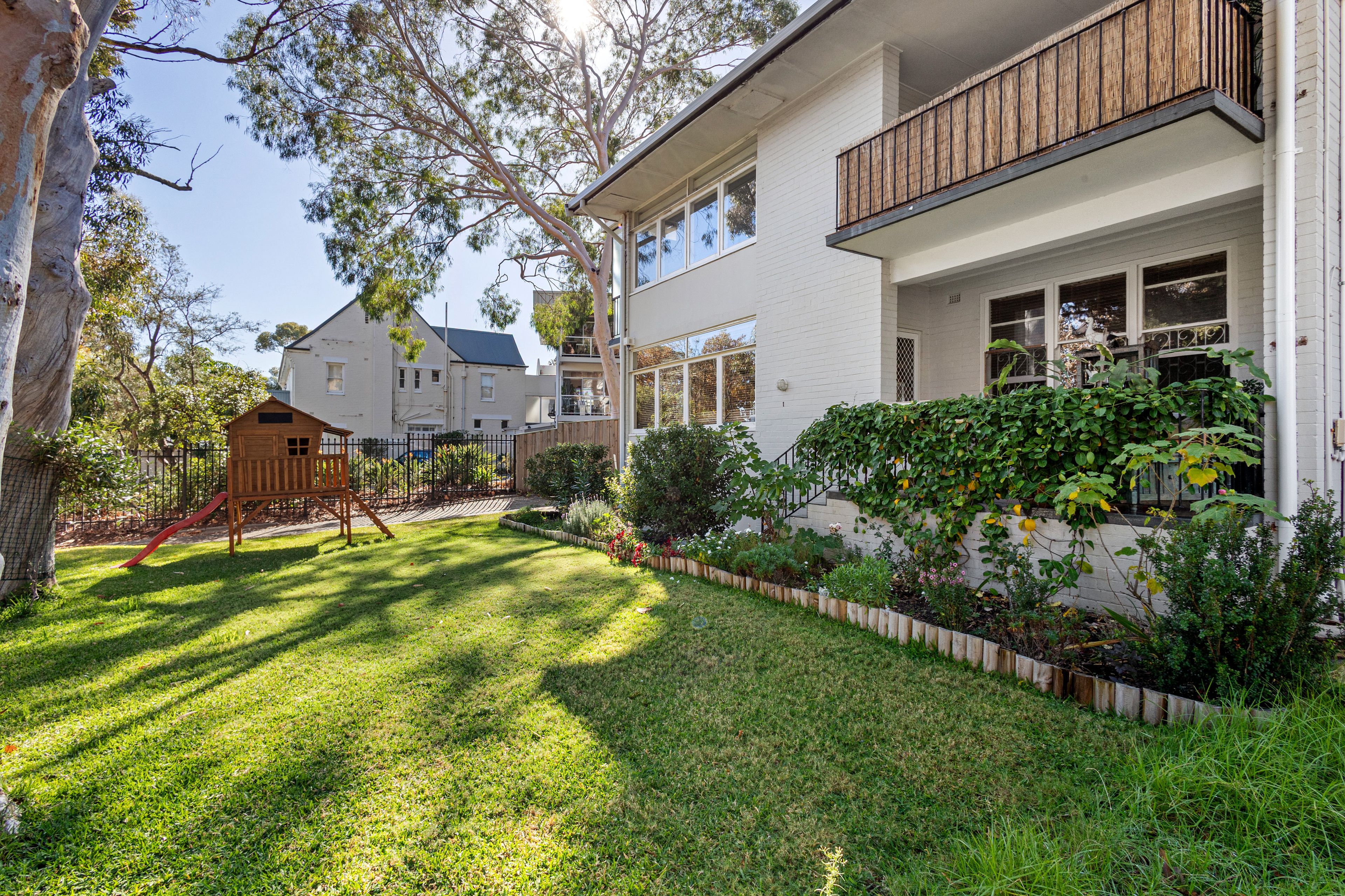 1/16A Richardson Avenue, Claremont, WA 6010