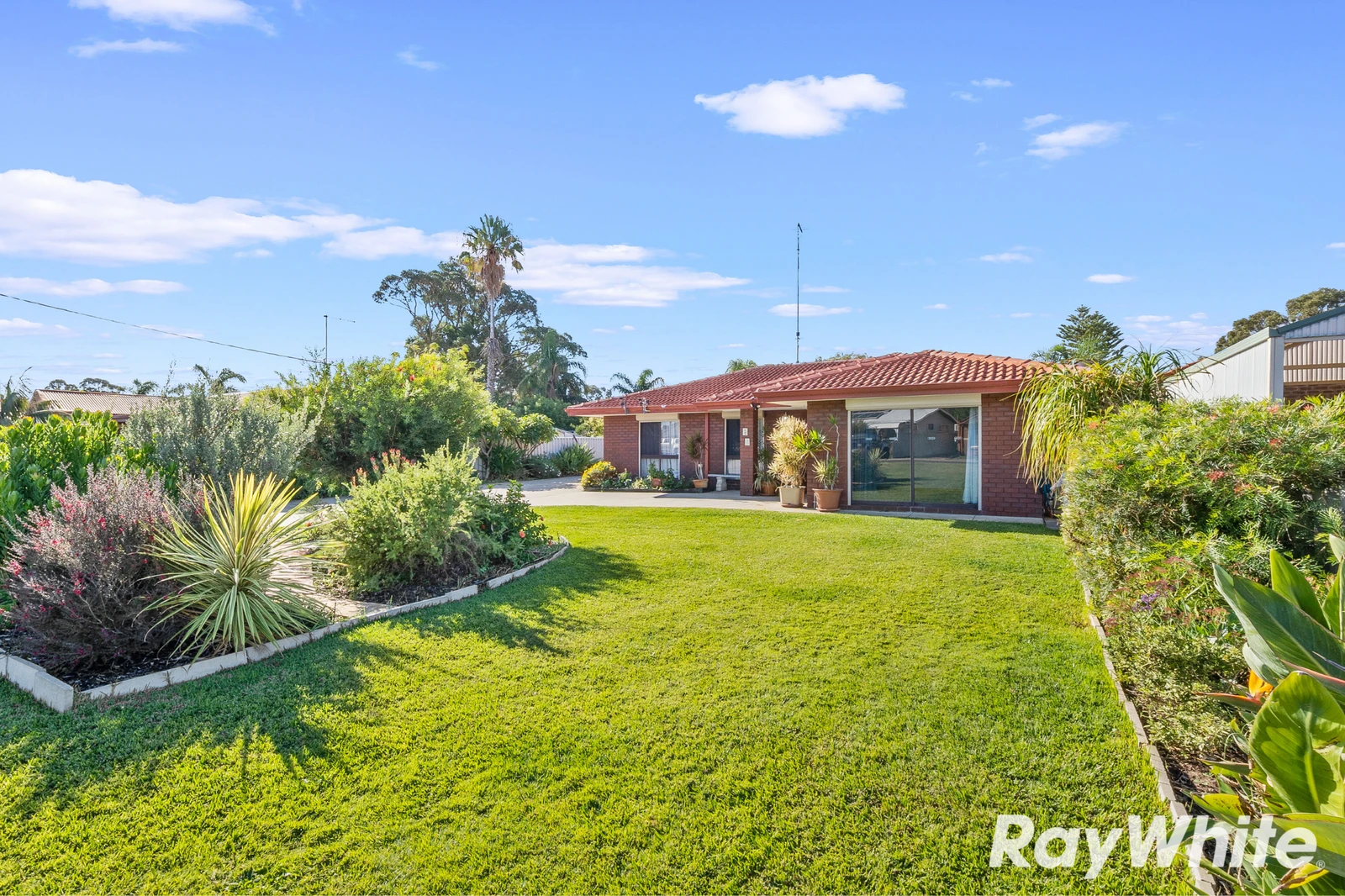 1/6 Cygni Street, Mandurah, WA 6210