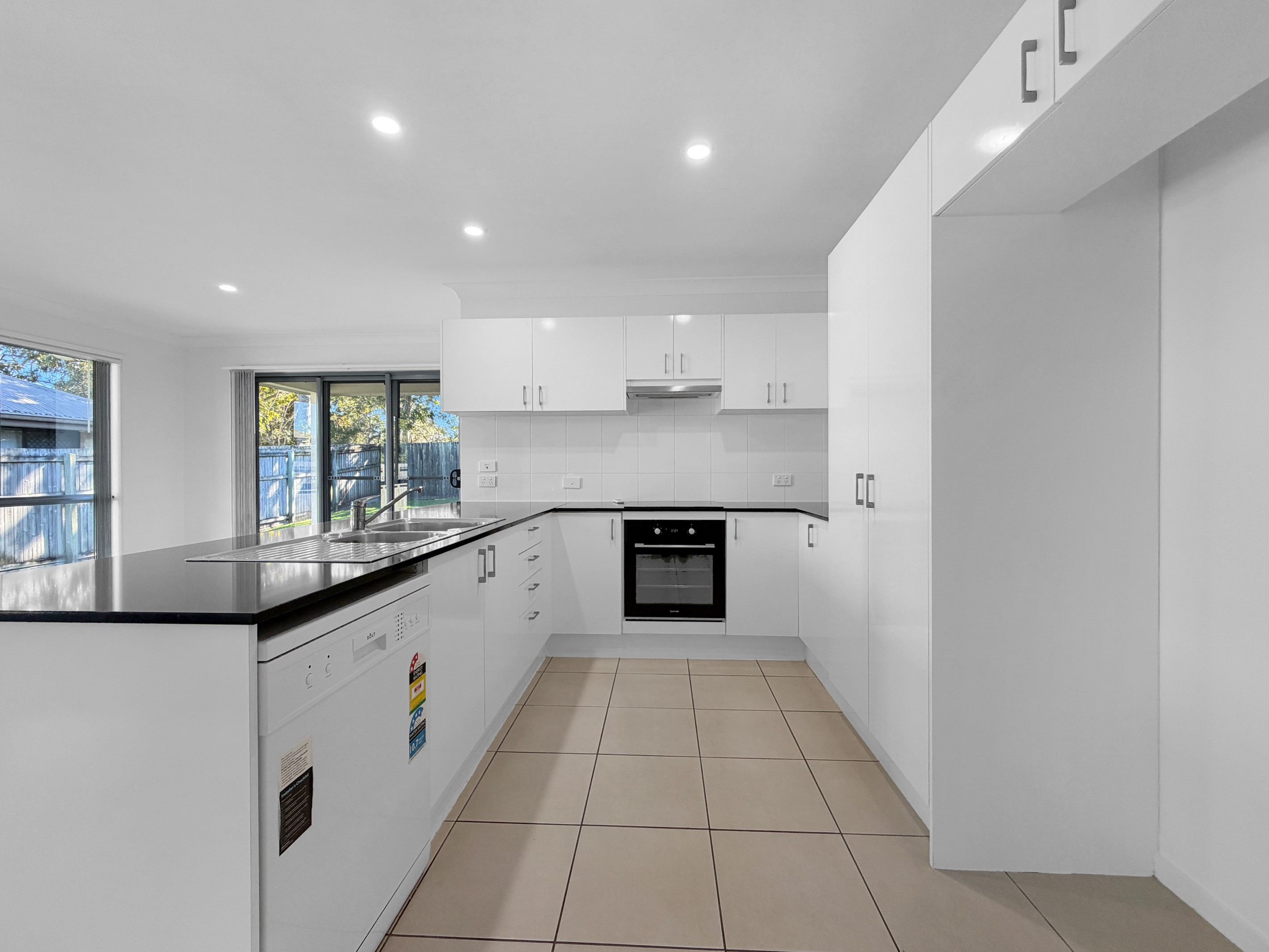 32 Morgan Circuit, Urraween, QLD 4655