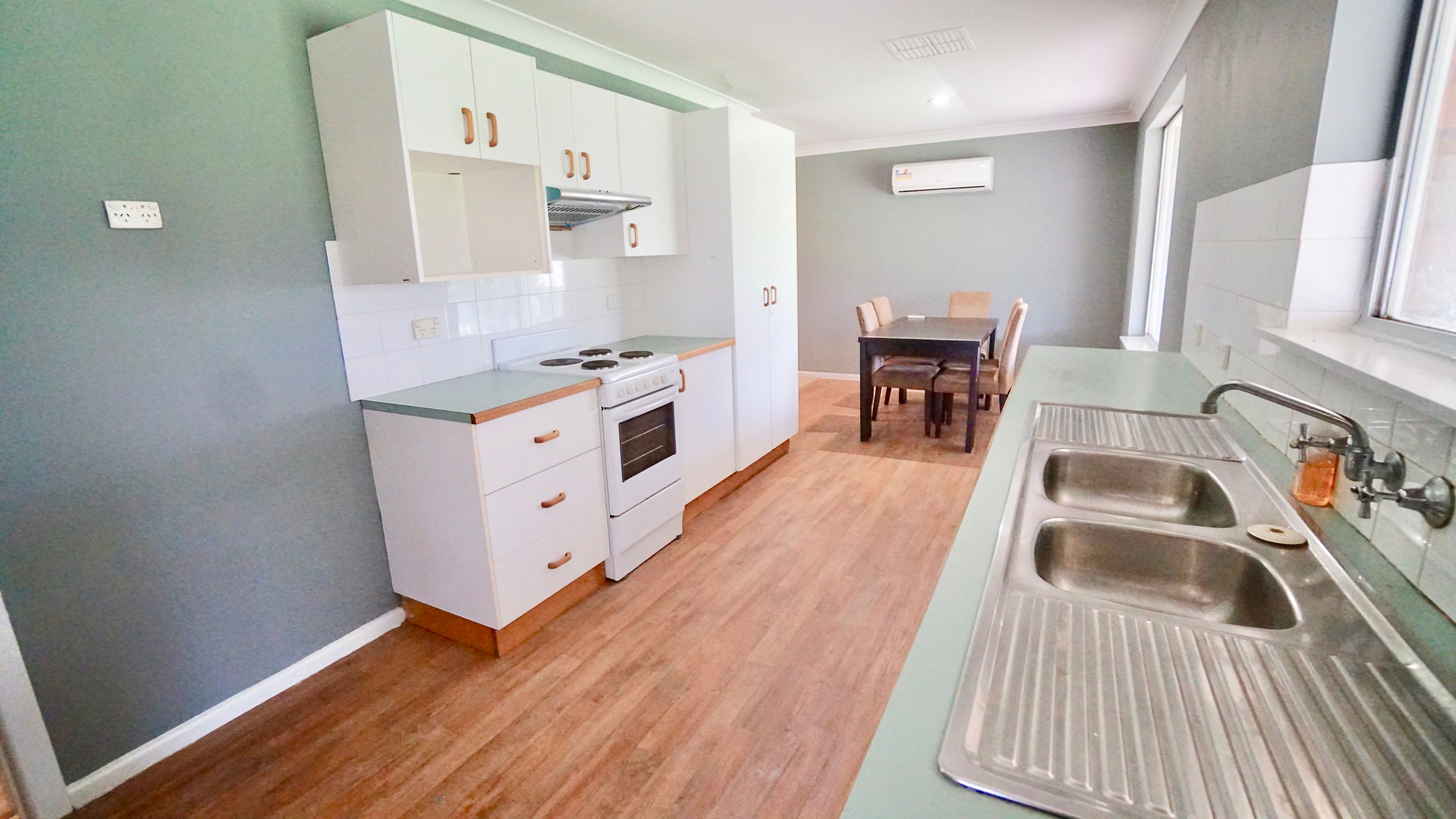 8 Belah Street, Forbes, NSW 2871