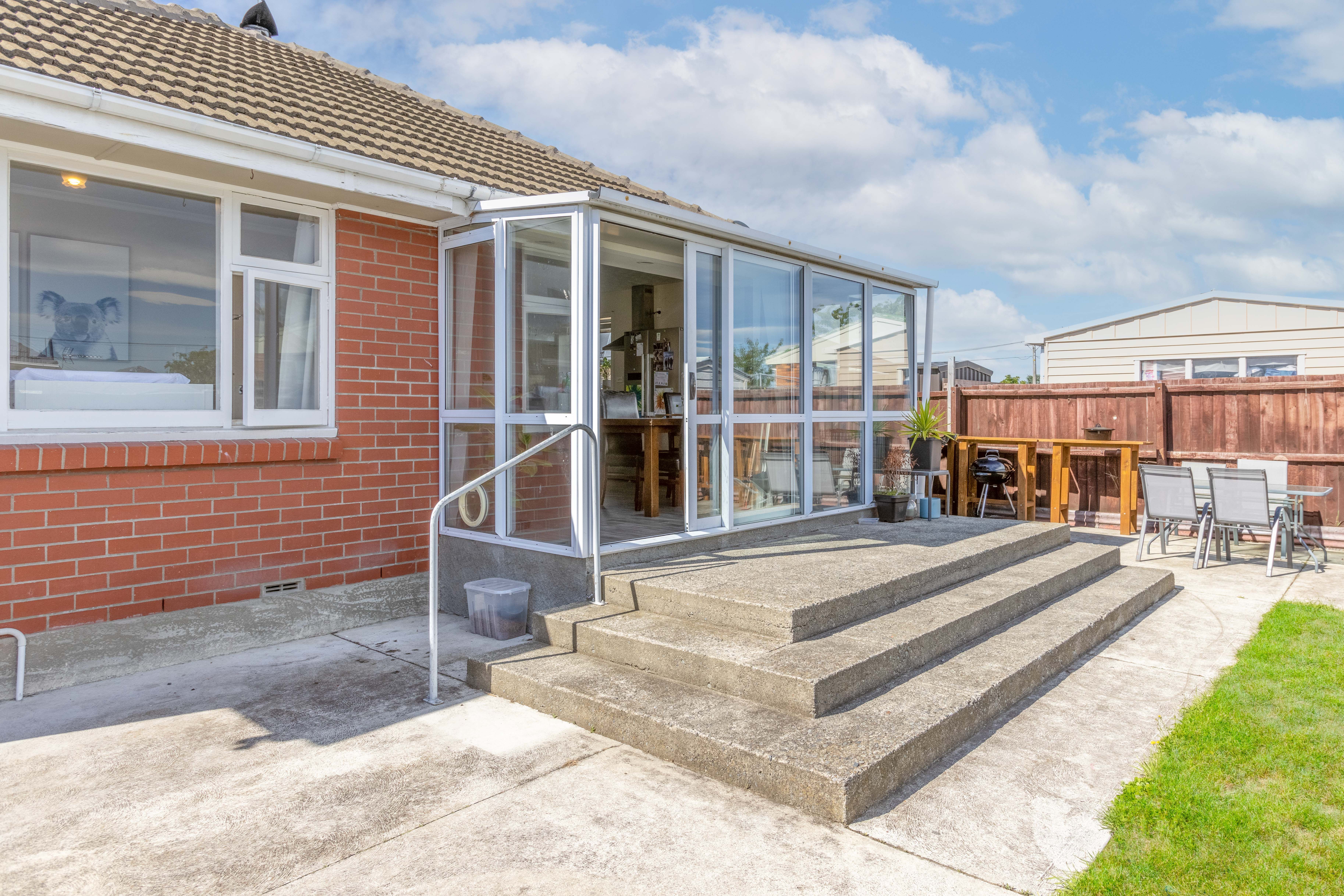 15 Sandown Crescent, Aranui, Christchurch City