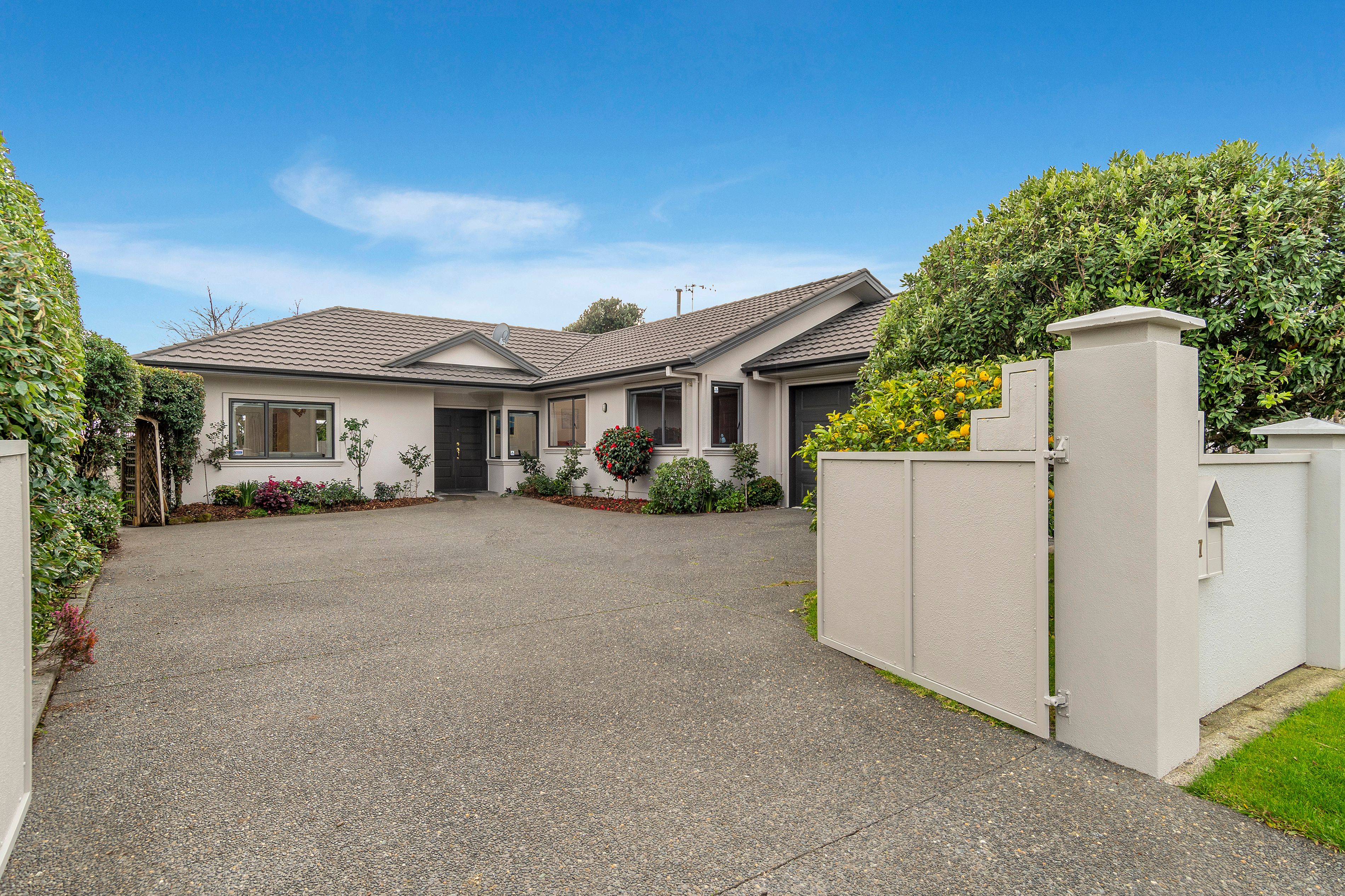 17 Manor Park Drive, Pyes Pa, Tauranga City