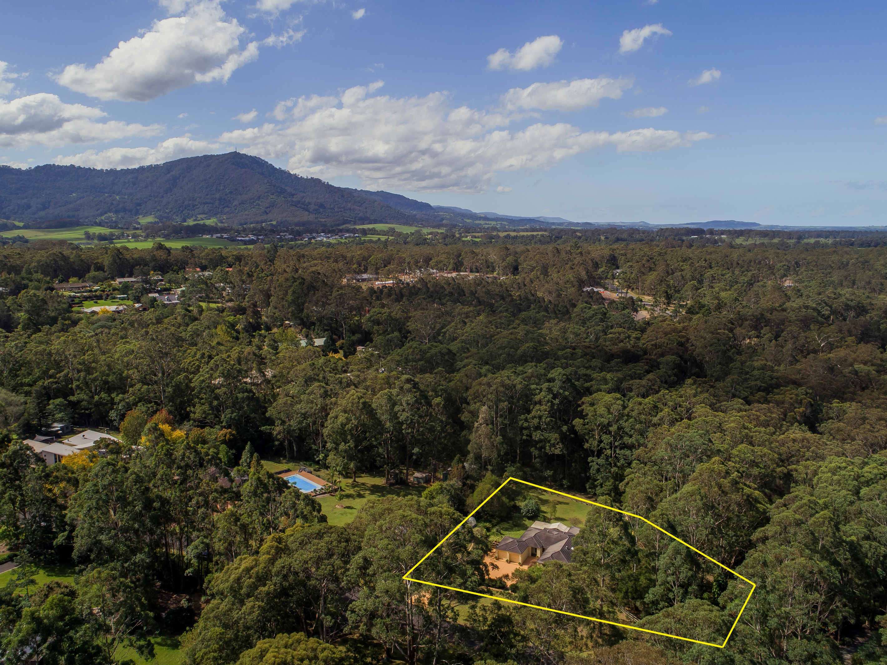 10 Lowana Close, Tapitallee, NSW 2540