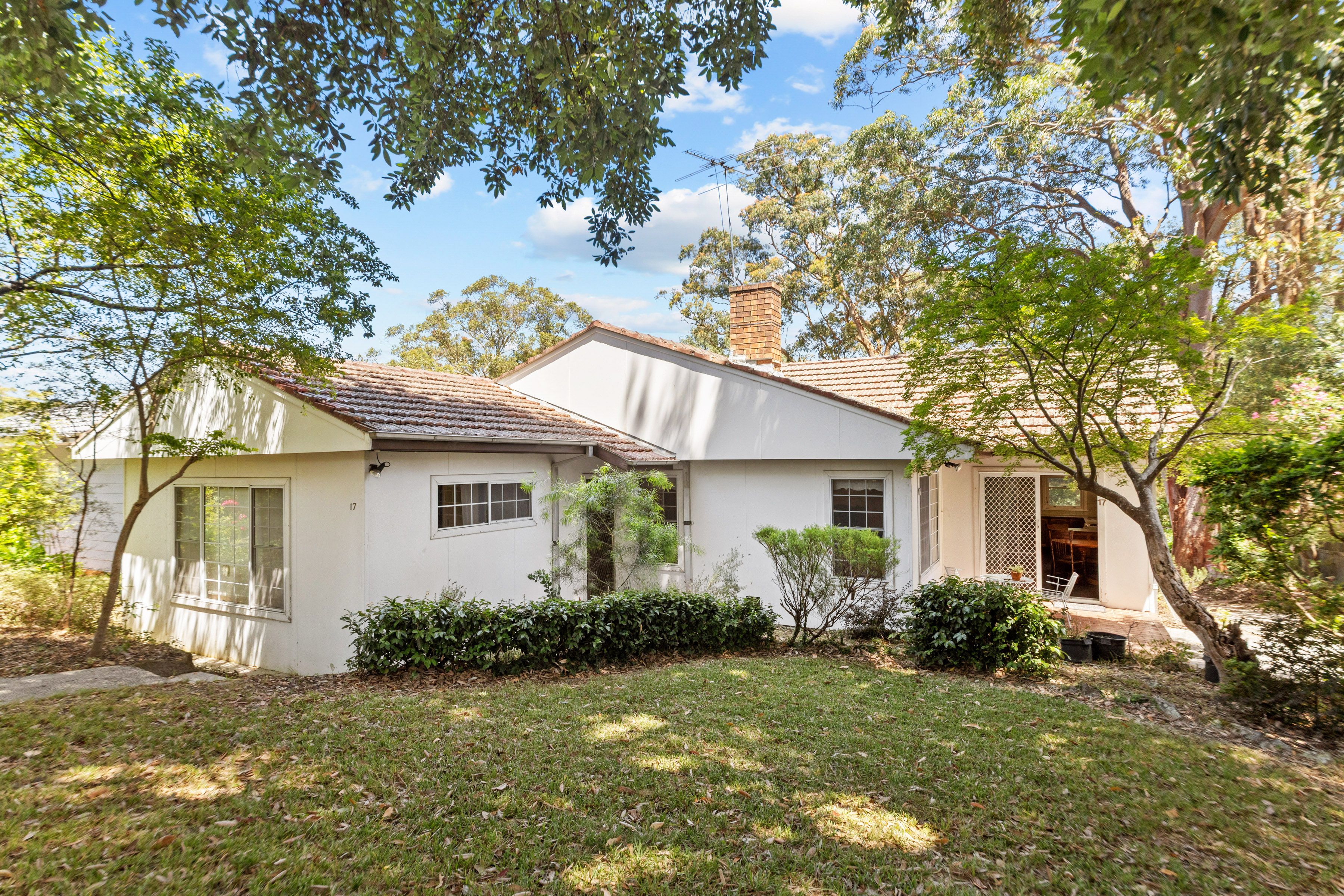 17 Nicholson Avenue , Thornleigh NSW 2120