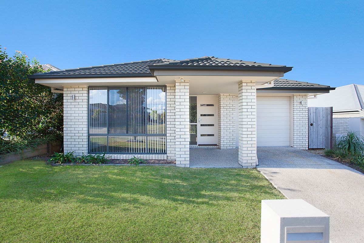 North Lakes, QLD 4509 — photo from Ray White Samford