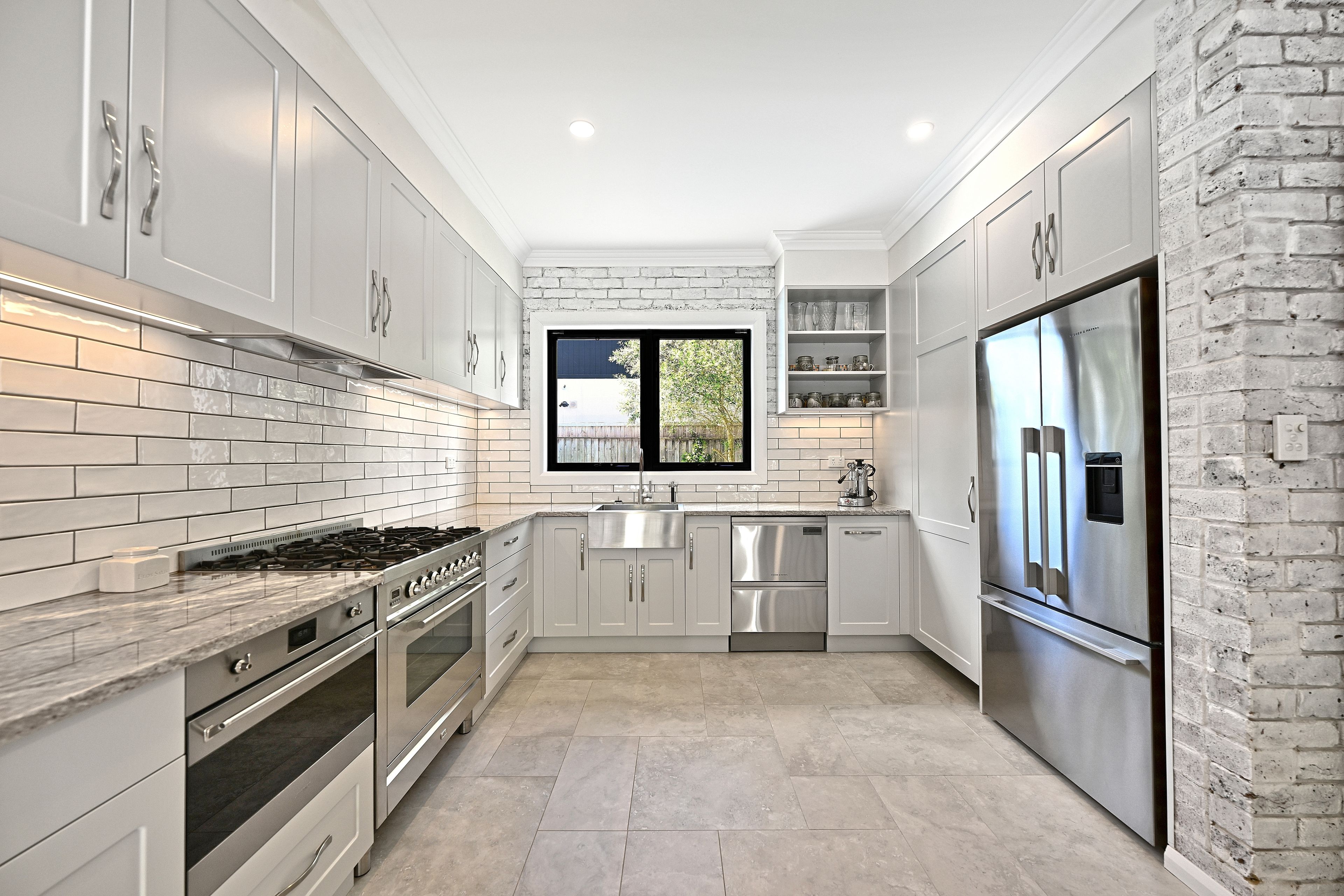 8 Fowler Crescent — photo 6 of 29