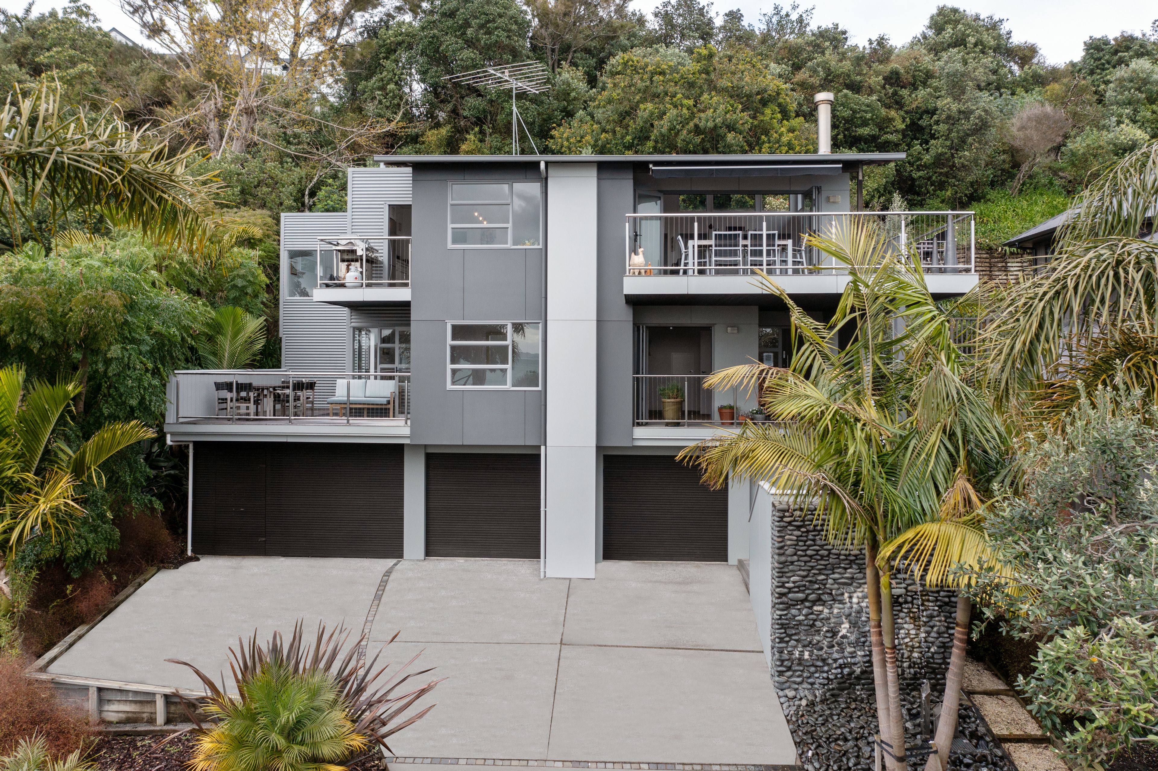 29 Rogers Avenue, Eastern Beach, Manukau City