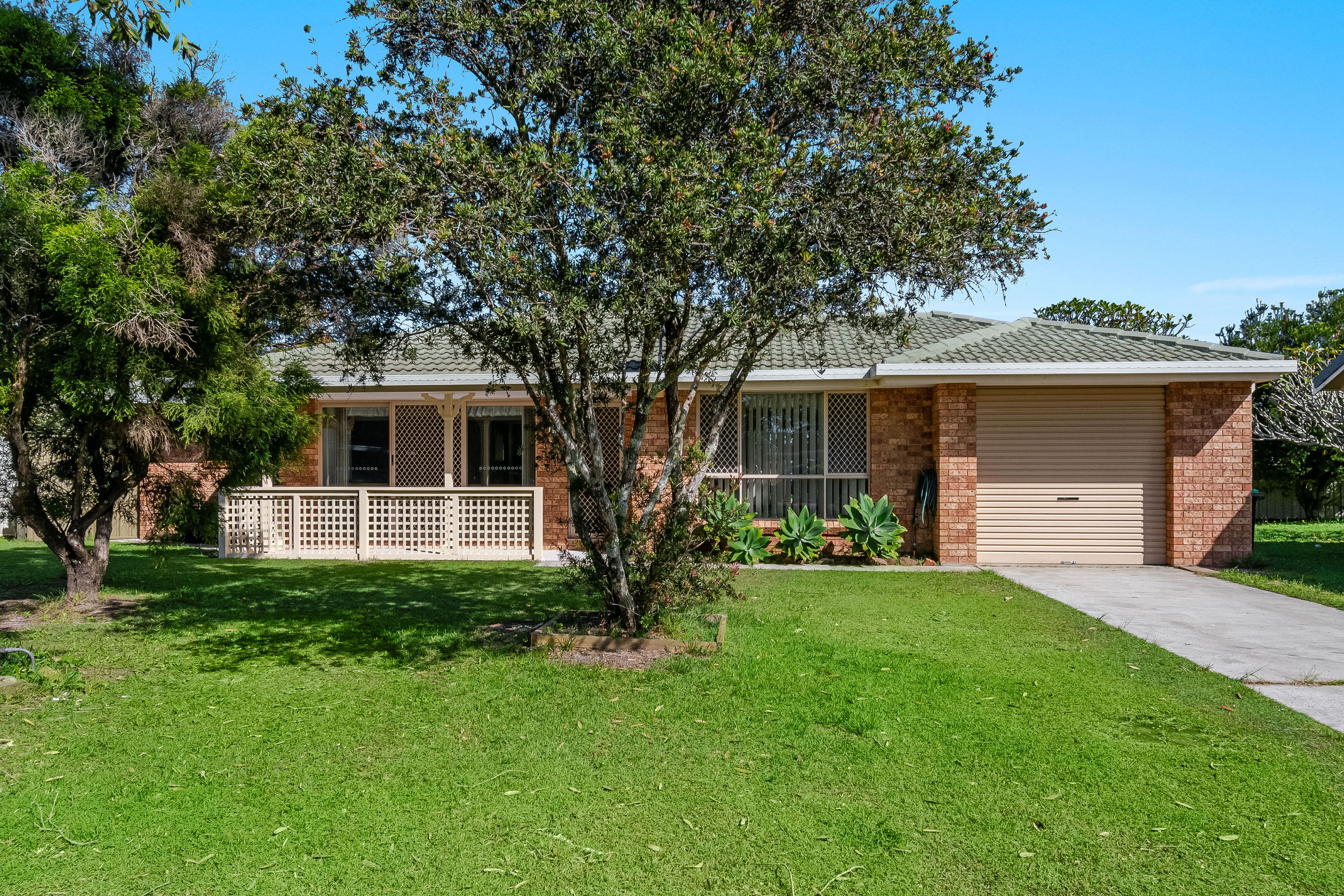6 Melia Place, Yamba NSW 2464