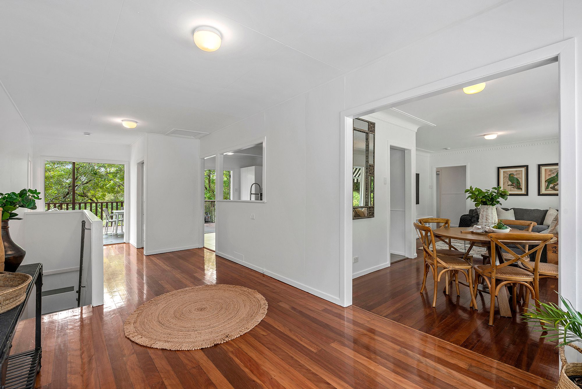 45 Burbong Street, Chapel Hill, QLD 4069