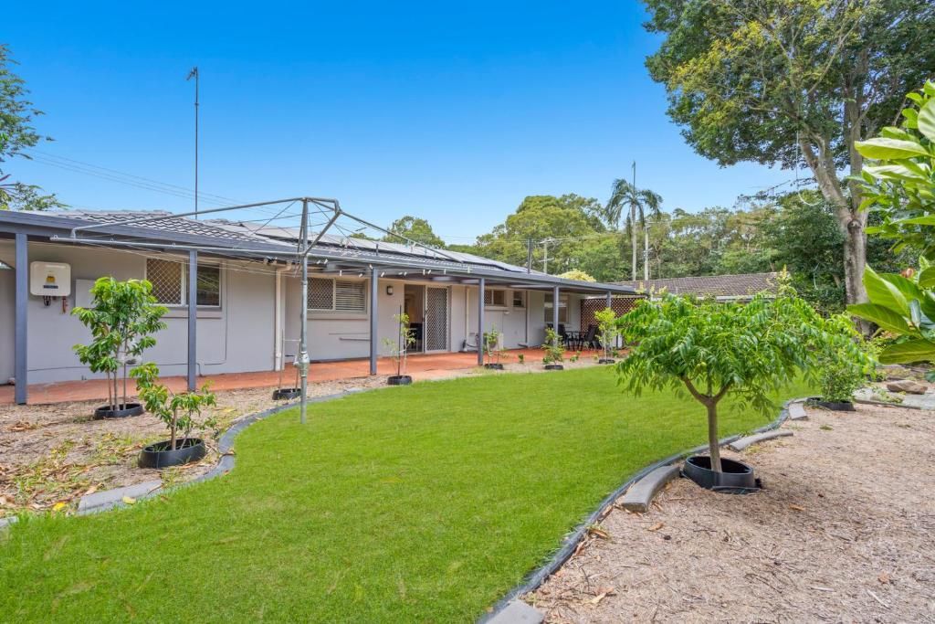 151 Racecourse Drive — photo 12 of 14