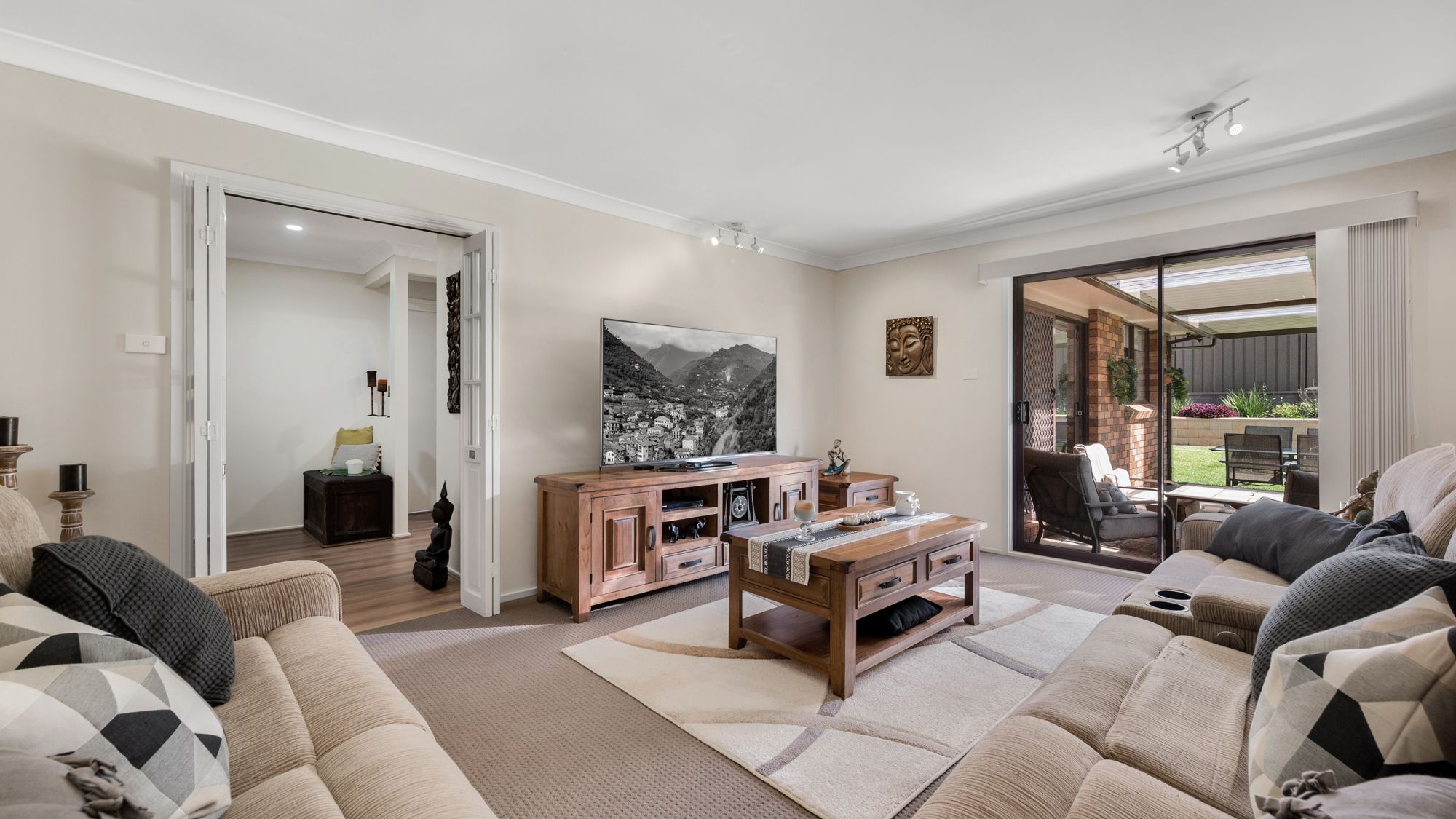 Ambarvale, NSW 2560