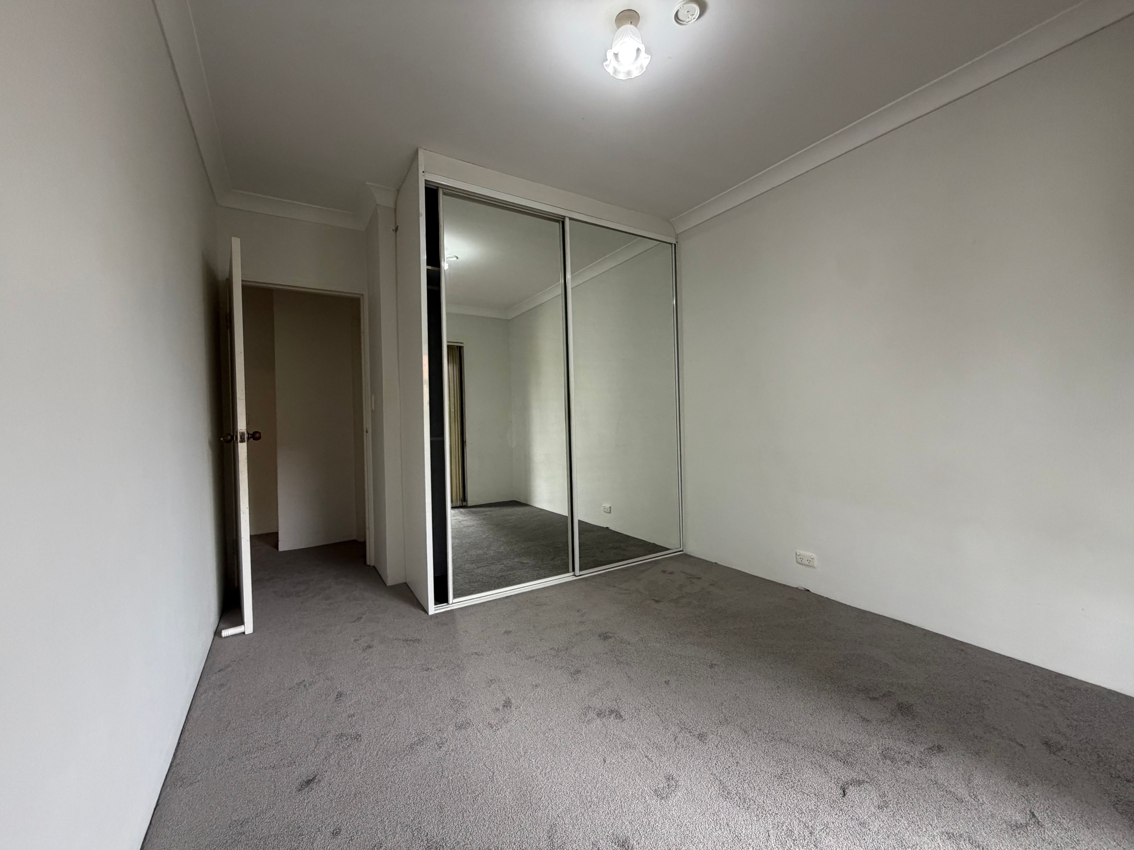 3/181 Missenden Road — photo 3 of 11