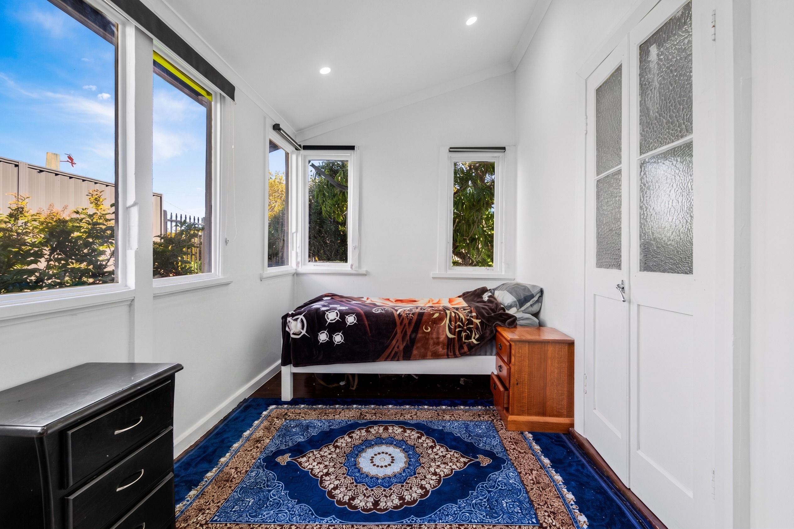 27 Fourth Road — photo 8 of 19