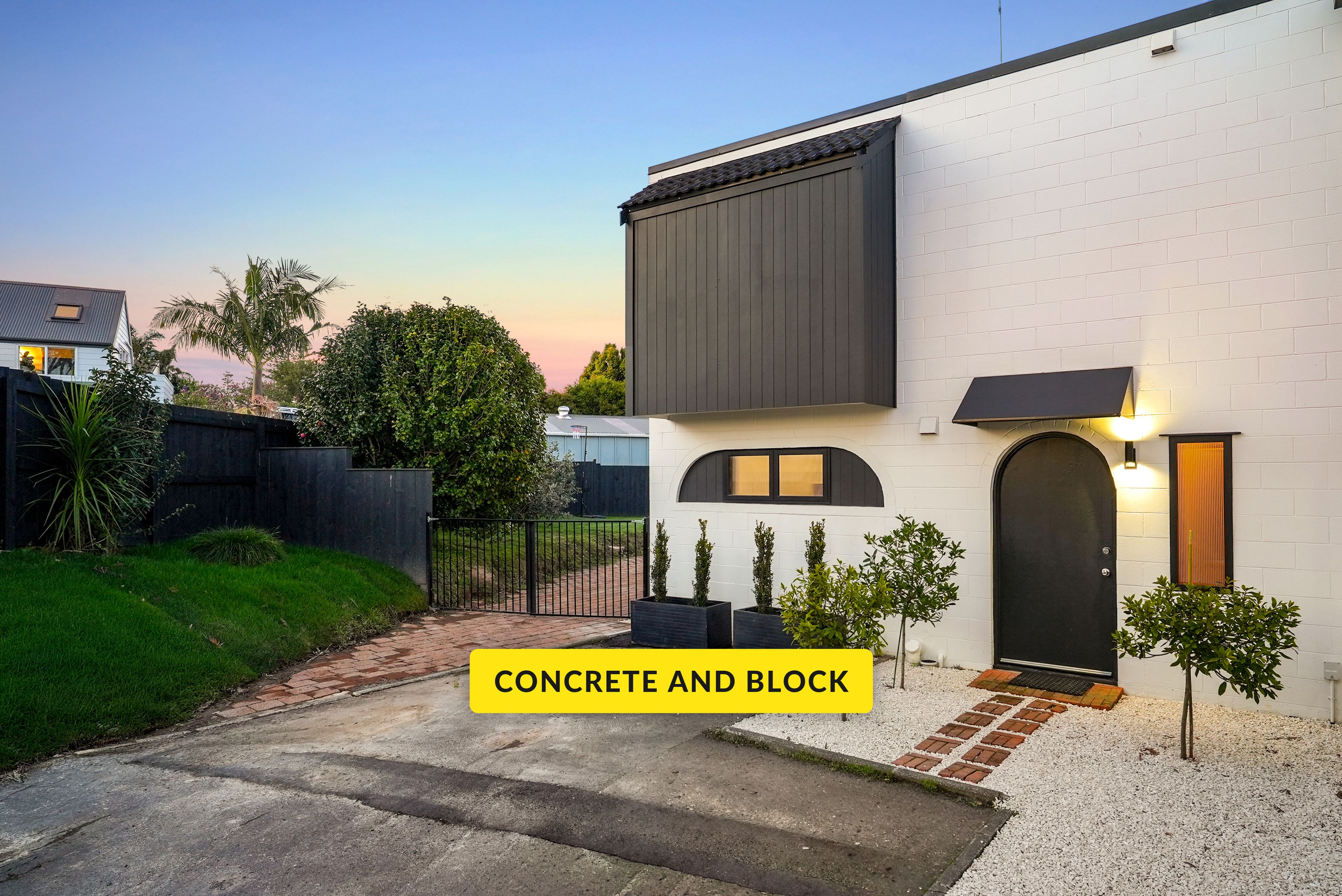 2/26 Salem Place, Torbay, North Shore City