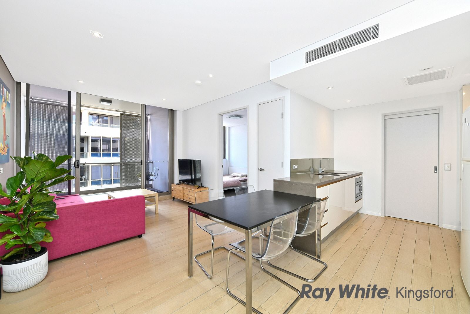 19 Grandstand Parade, Zetland NSW 2017