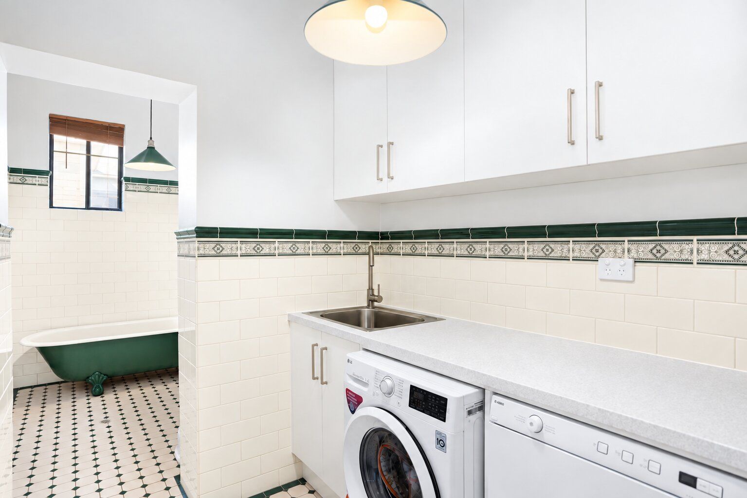 55 Sheridan Street — photo 8 of 30