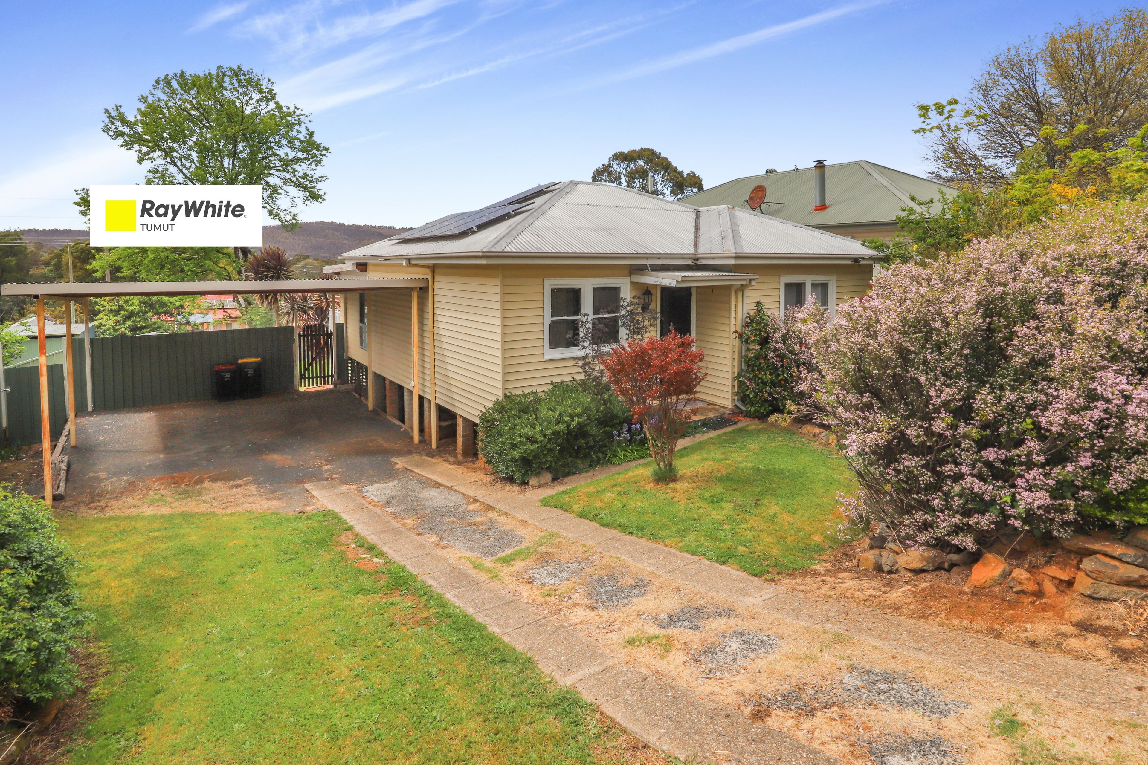 21 Coorabel Avenue — photo from Ray White Tumut