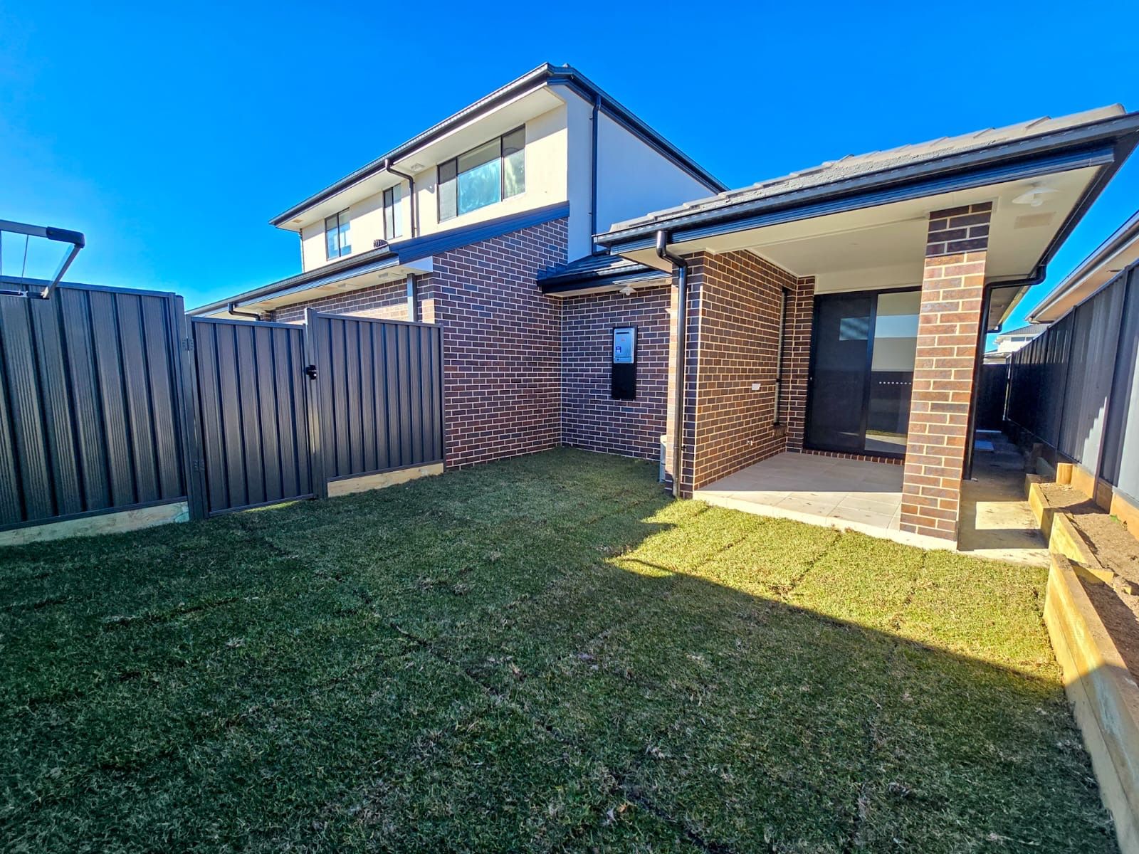 33a St Lukes Street — photo 8 of 9
