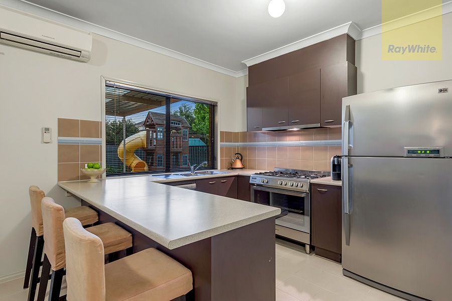 37 Cheltenham Close, Craigieburn, VIC 3064