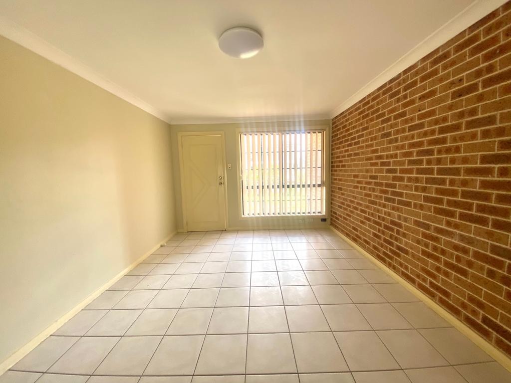 2/64 Prince Street, Canley Heights, NSW 2166