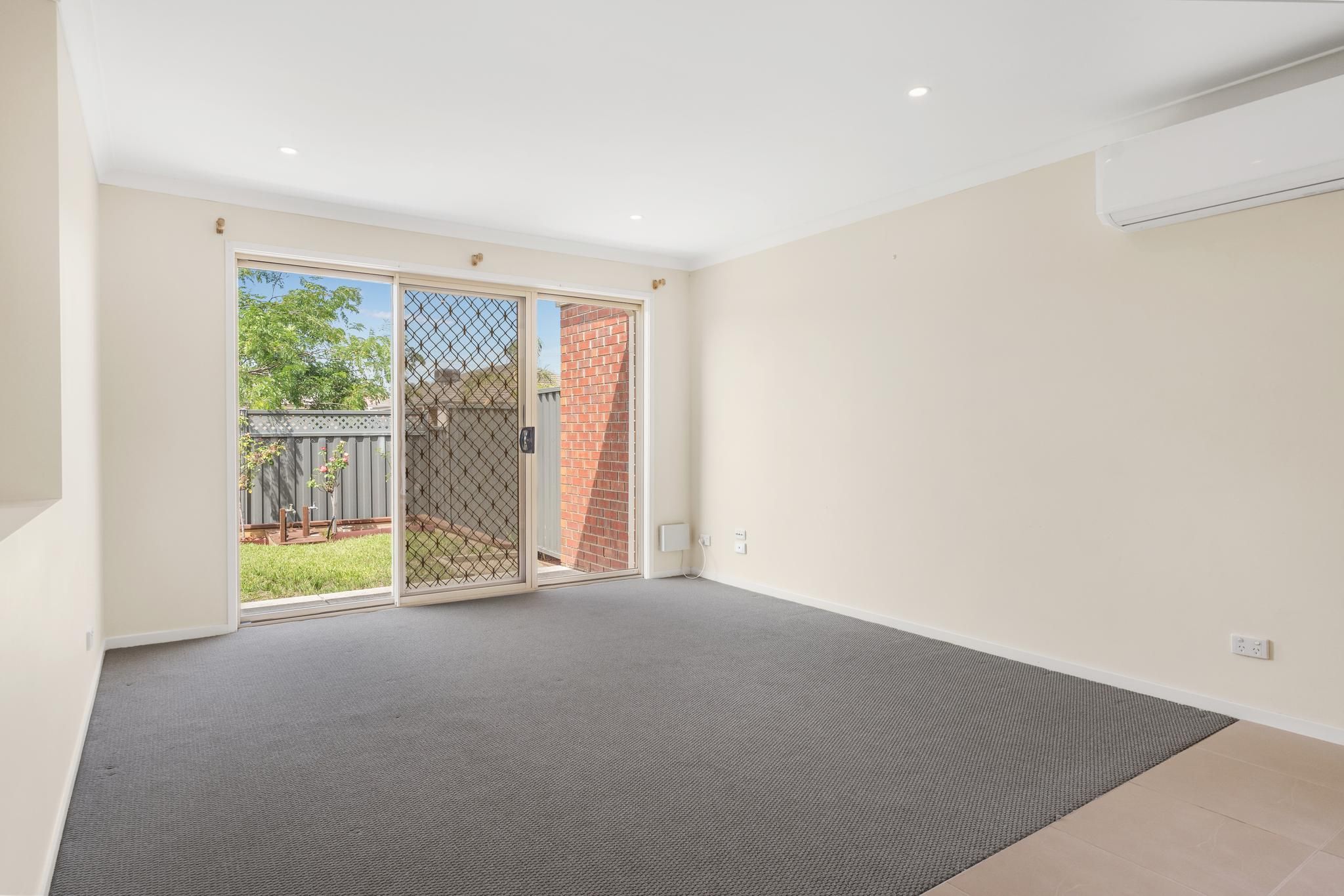 14 Hoddle Link, MANOR LAKES, VIC 3024