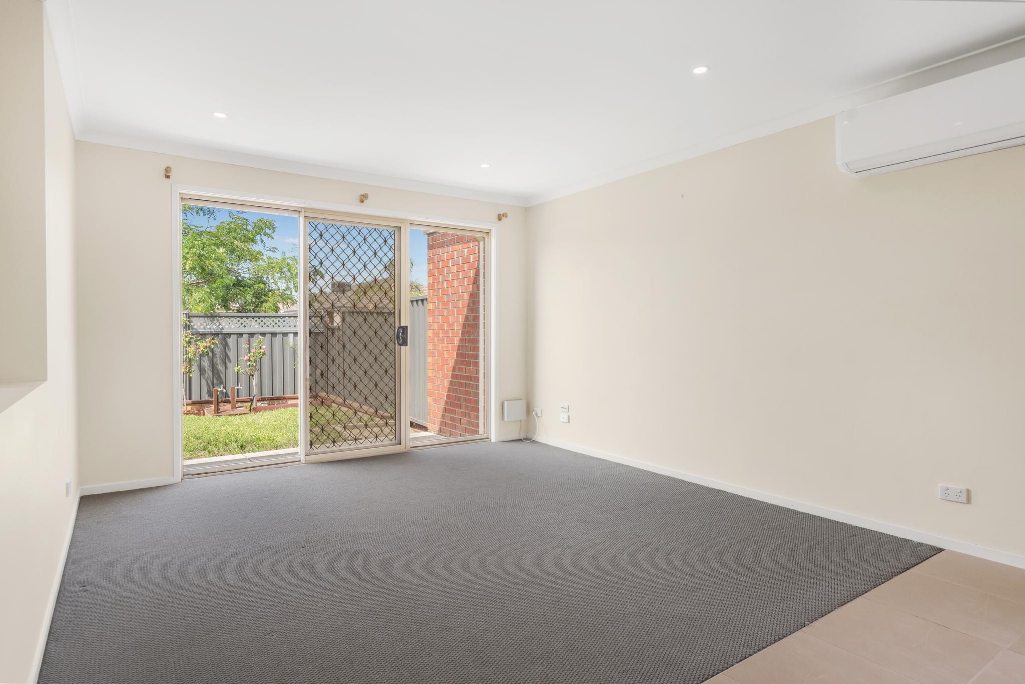 14 Hoddle Link, MANOR LAKES, VIC 3024