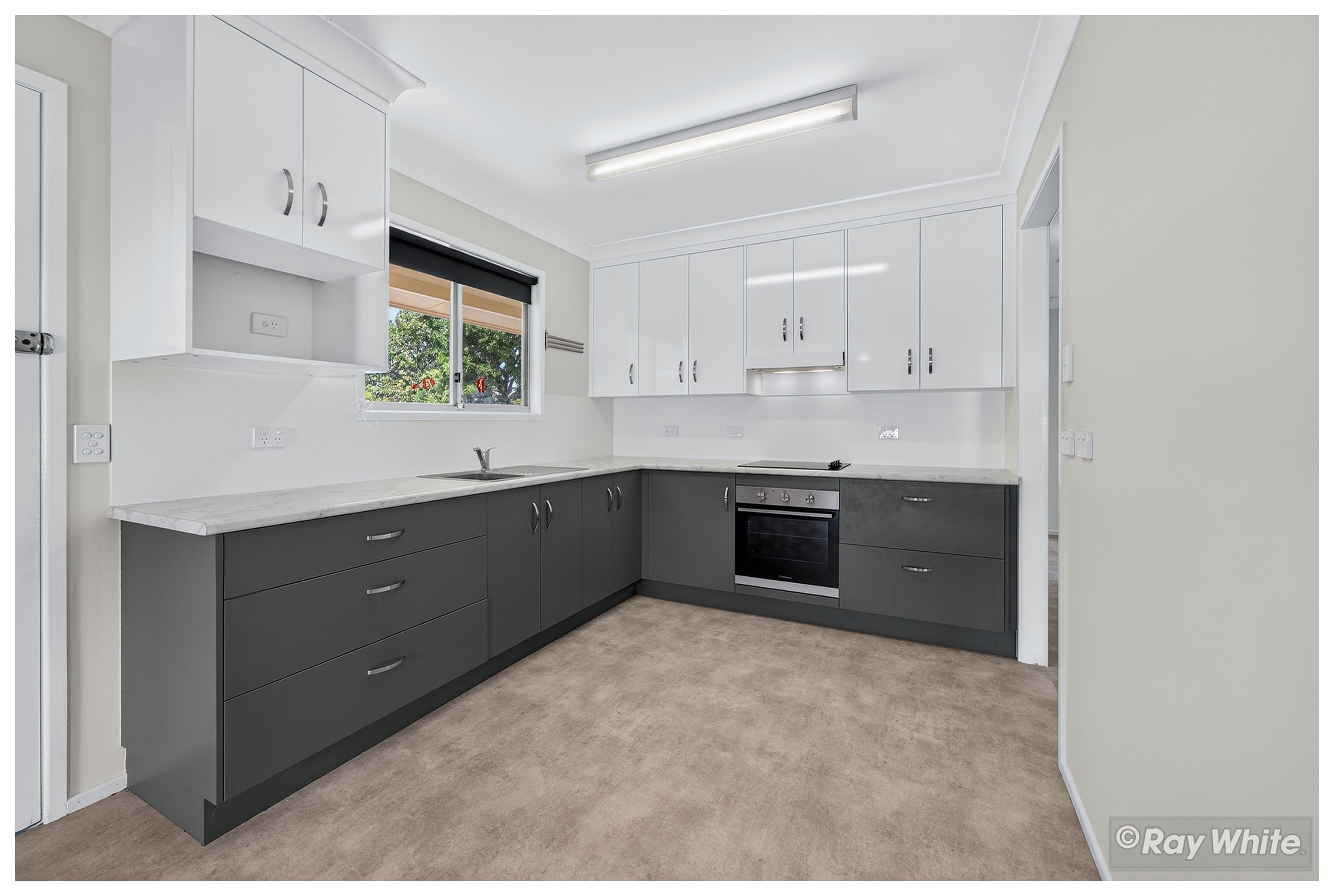 428 Moyle Street — photo 3 of 30