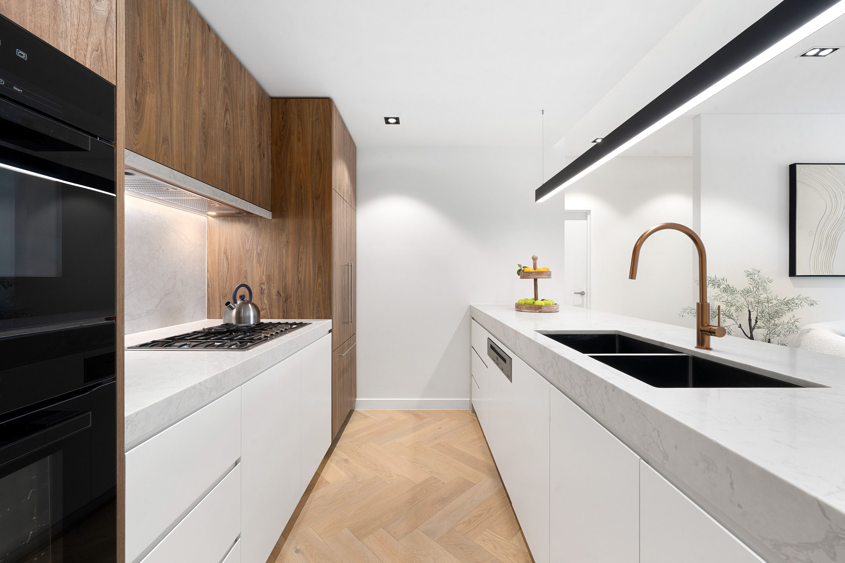 G03/5 Doohat Avenue — photo 3 of 16