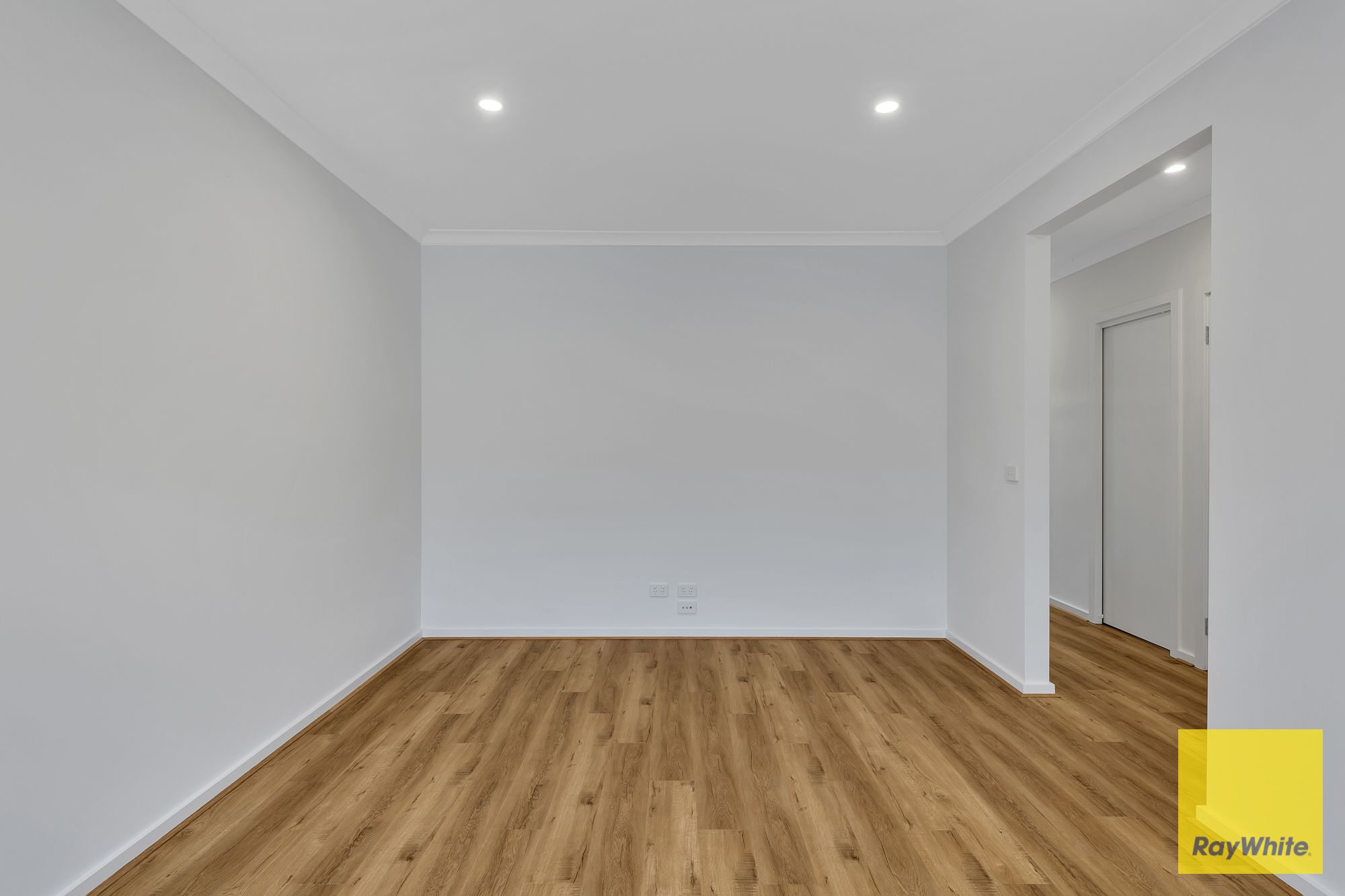 41 Resort Boulevard — photo 4 of 14