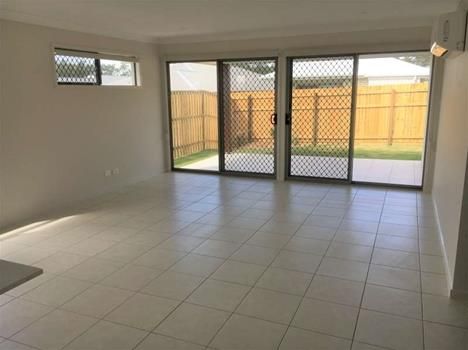 17 Allerton Park Drive, Park Ridge, QLD 4125