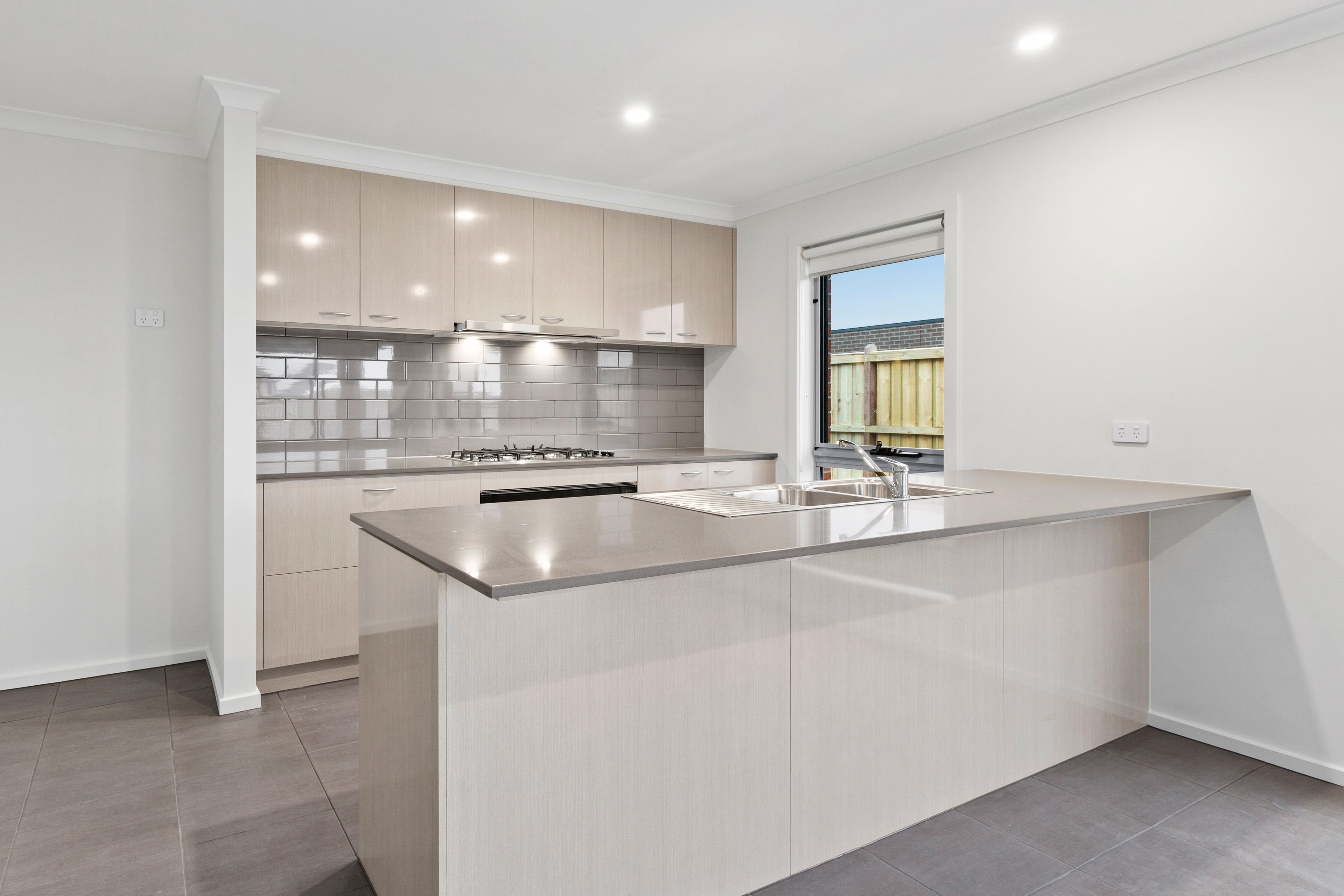 10 Golden Banksia Drive, Officer, VIC 3809