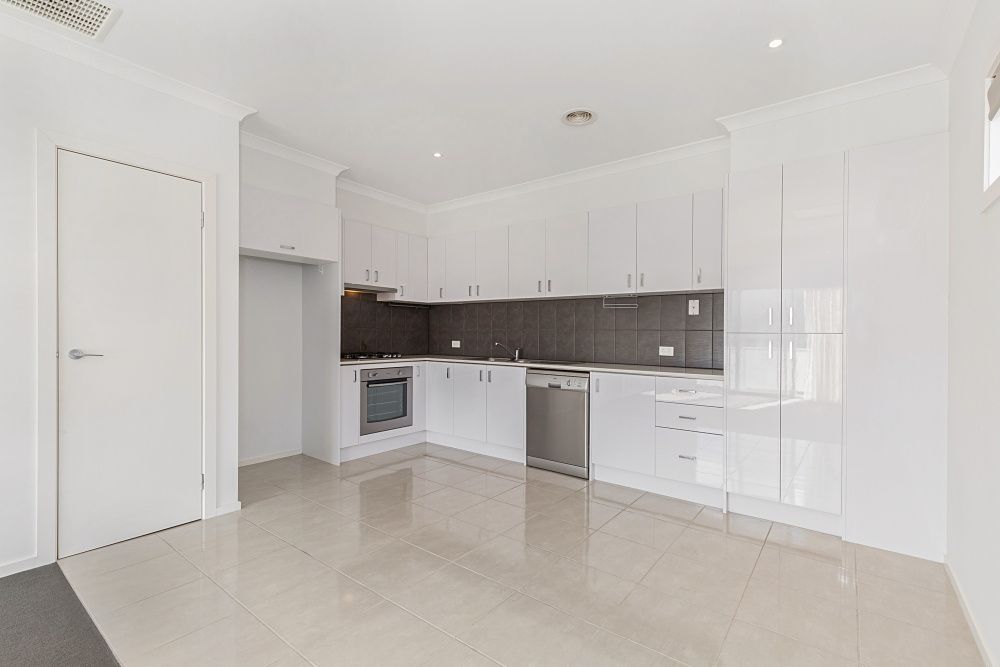 2/2 Tulip Crescent, Boronia, VIC 3155