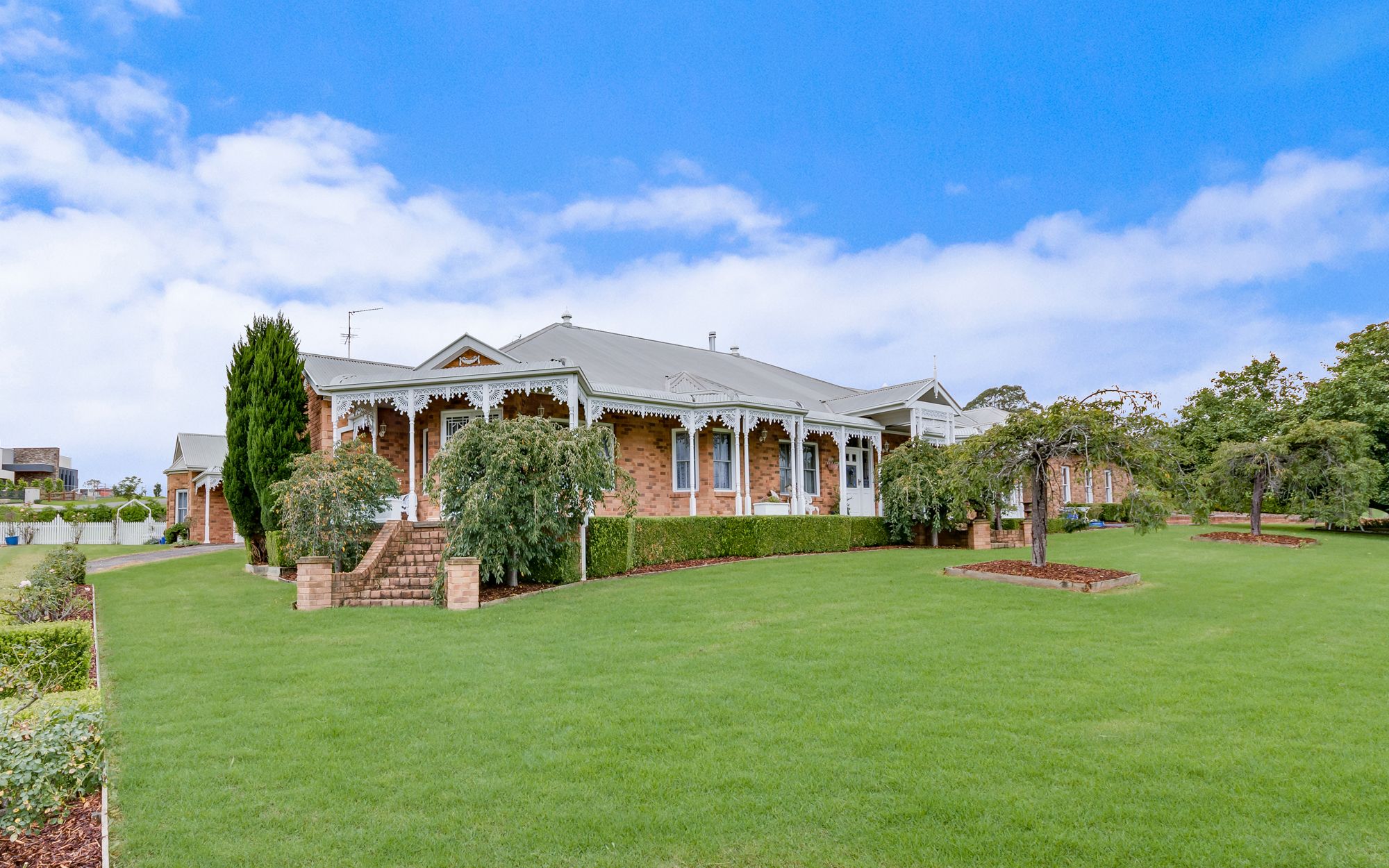 12 Benwerrin Crescent, Grasmere, NSW 2570