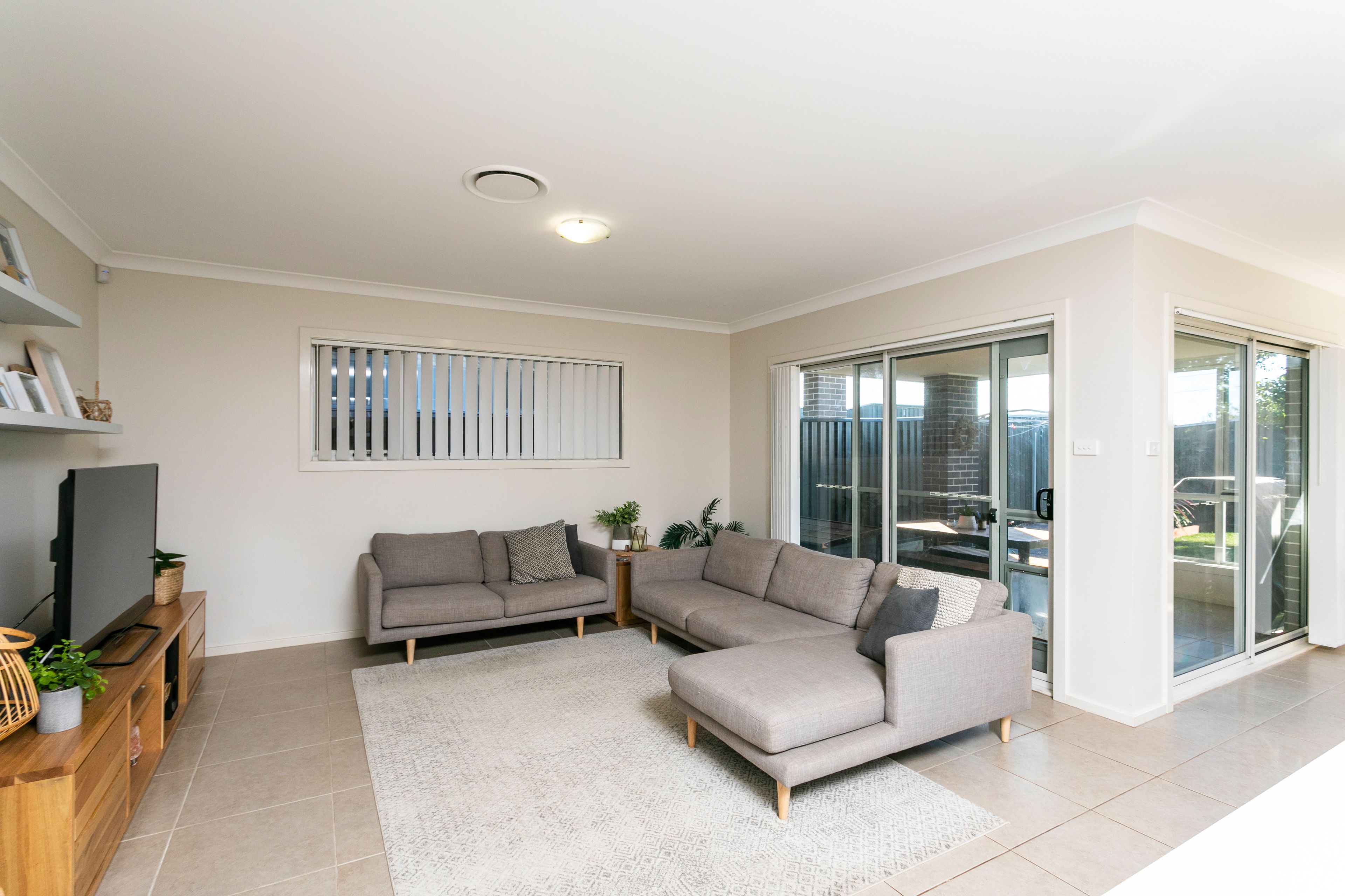 27A Wollingurry Street, Haywards Bay, NSW 2530