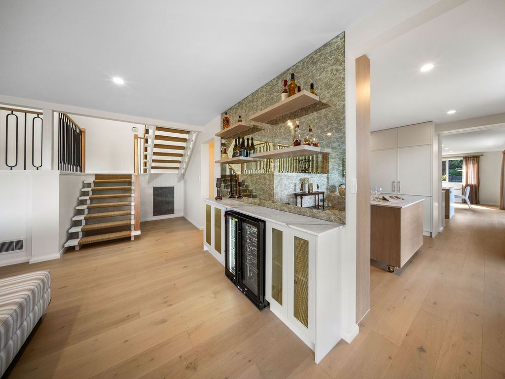 3 Bermuda Place — photo 13 of 27