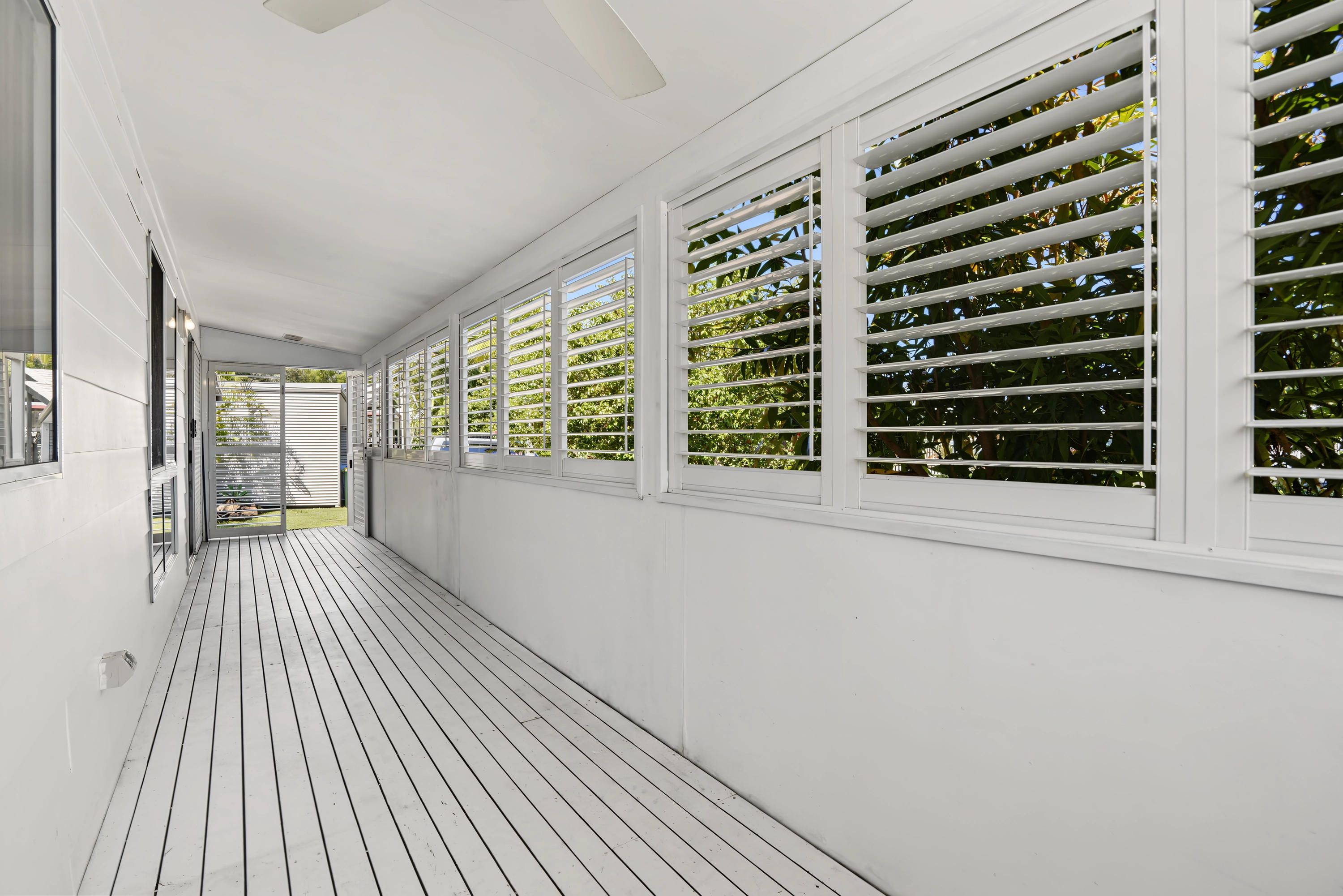 6/159 Moorindil Street — photo 4 of 24