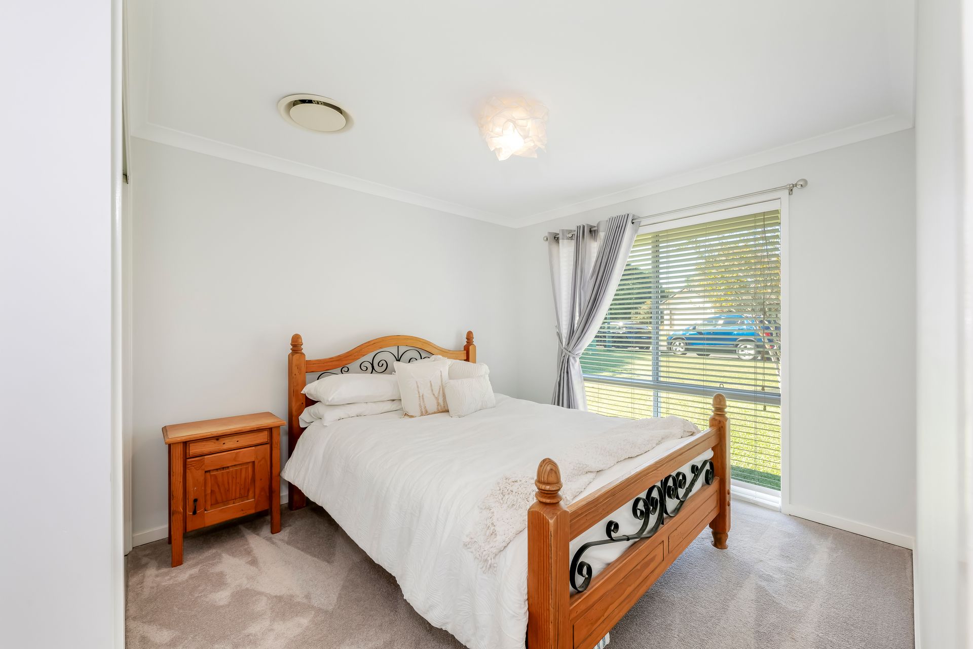 3 Raewood Close — photo 17 of 30
