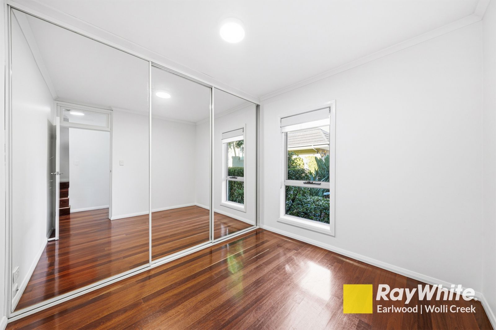 2/110-112 Slade Road — photo 8 of 14