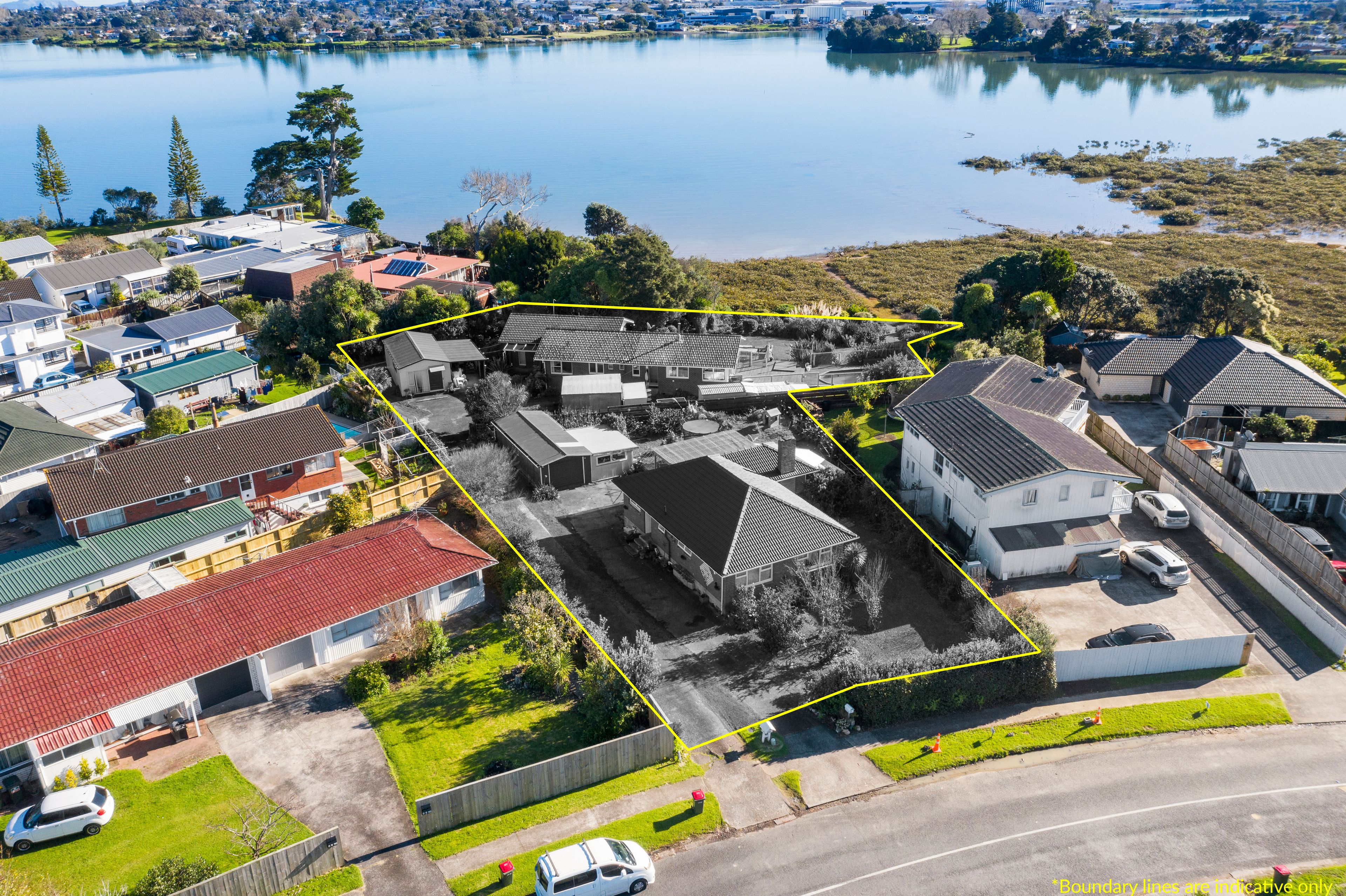 63 Edgewater Drive, Pakuranga, Manukau City
