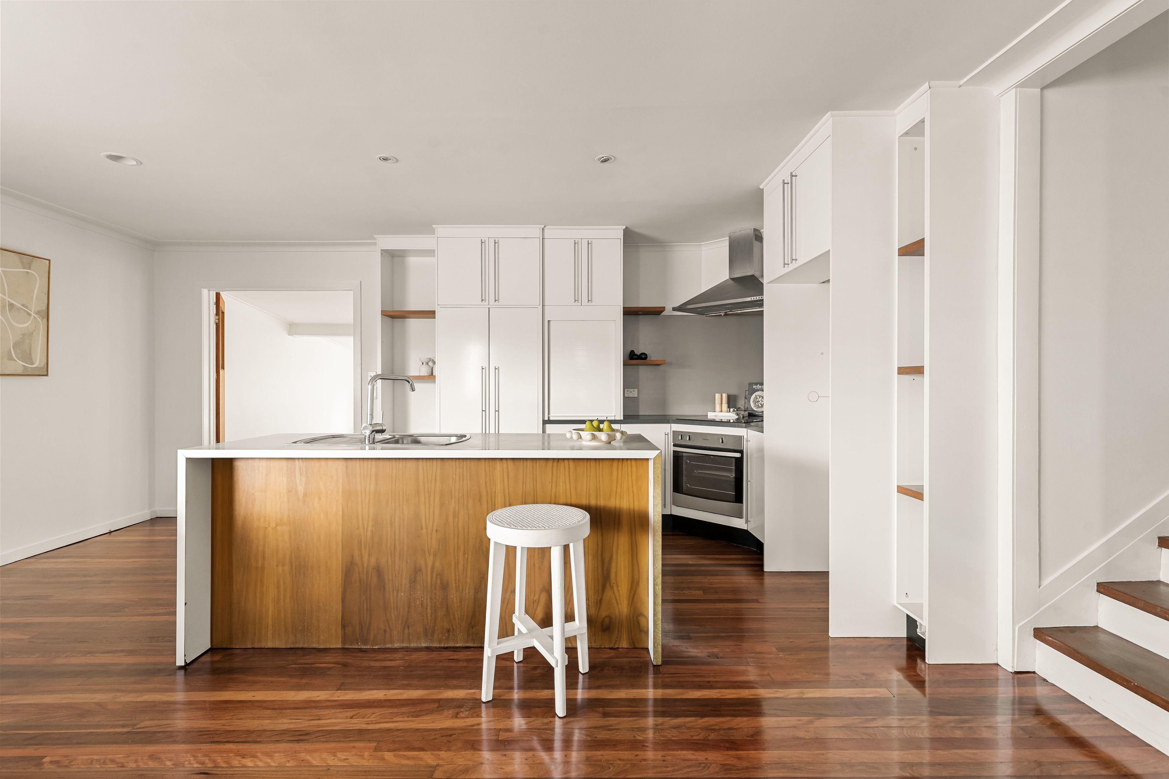 29 Glenhaven Street — photo 4 of 19