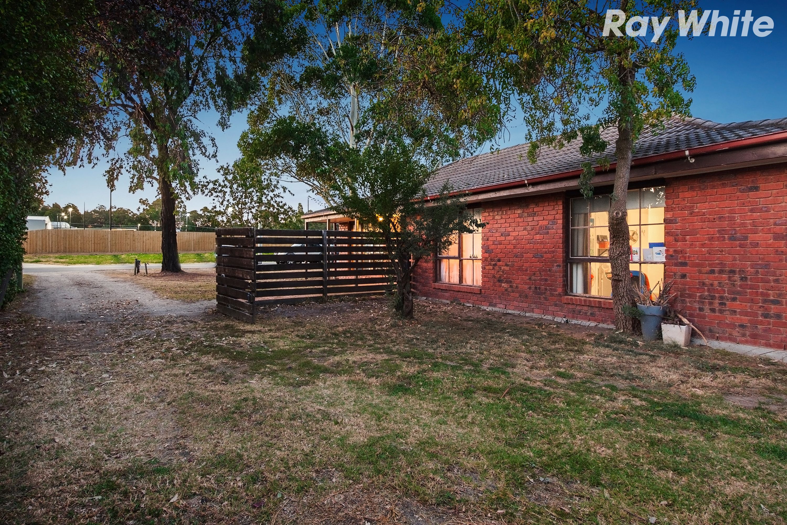 10 Mill Street, Pakenham, VIC 3810