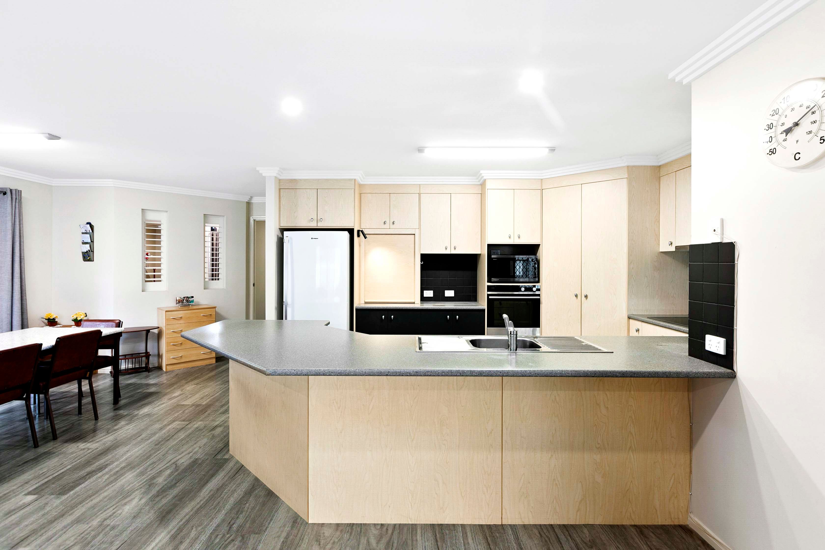81 Washington Drive — photo 5 of 30