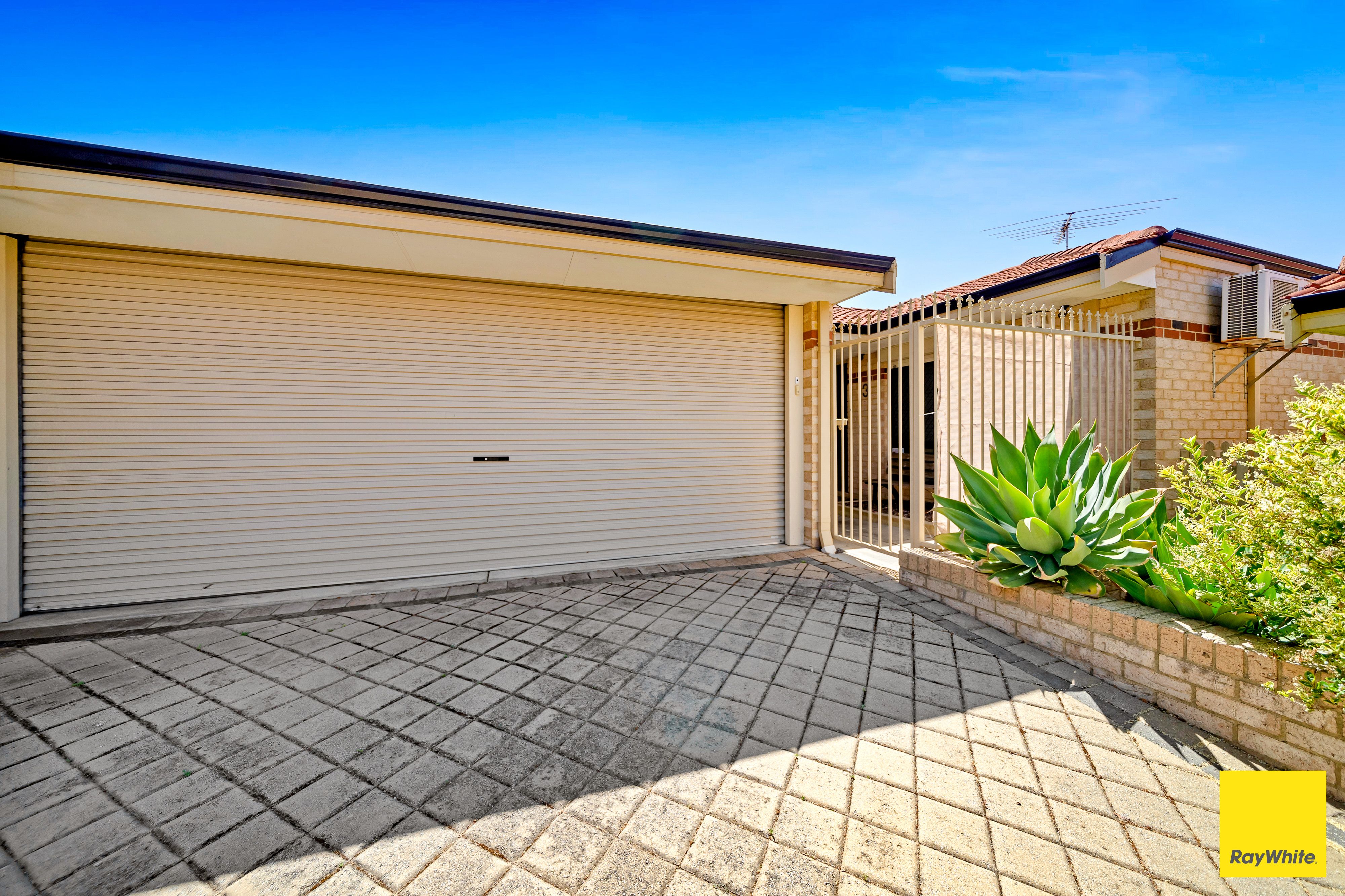 2 Carcoola Court, Nollamara WA 6061
