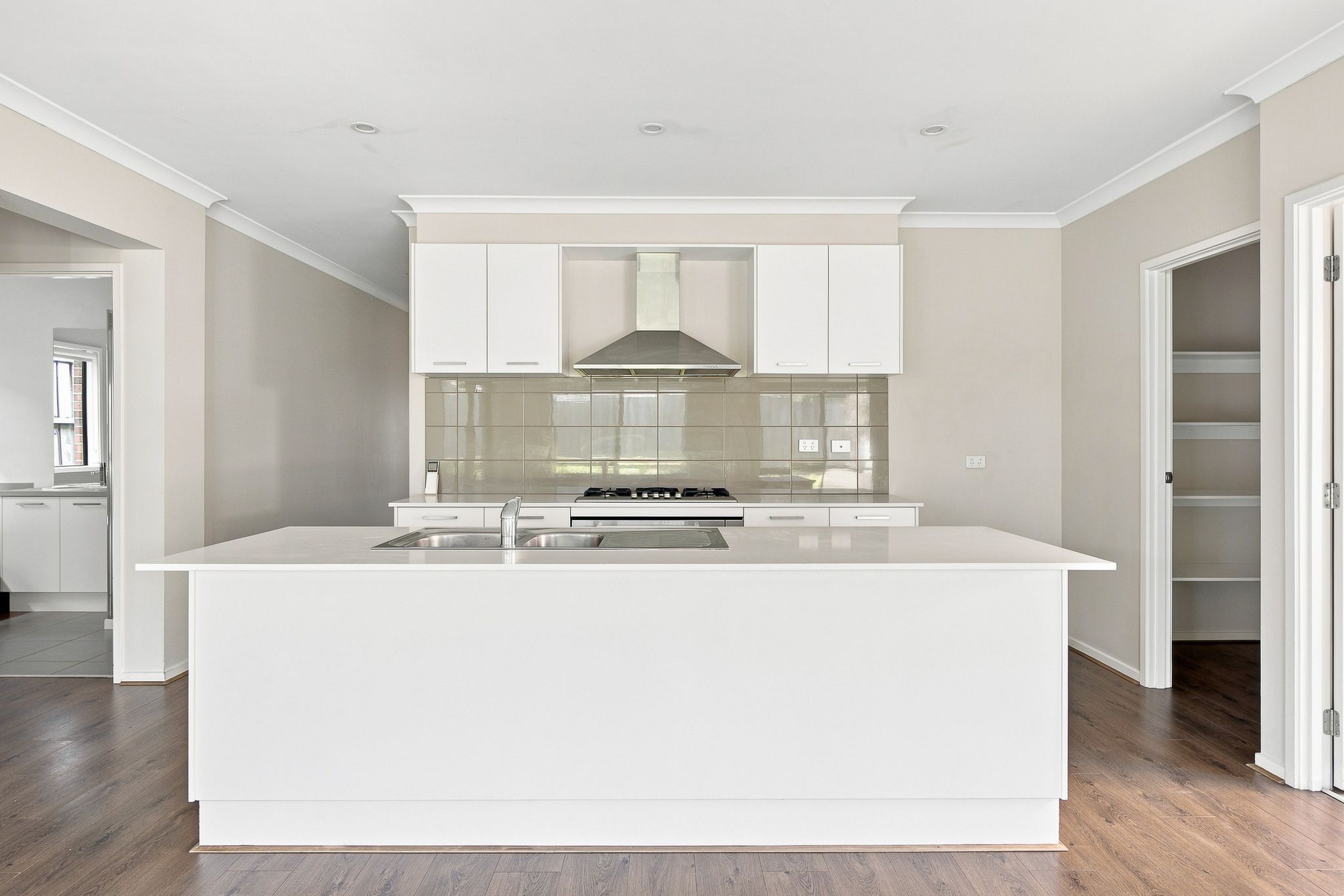 45 Littleshore Crescent — photo 6 of 19