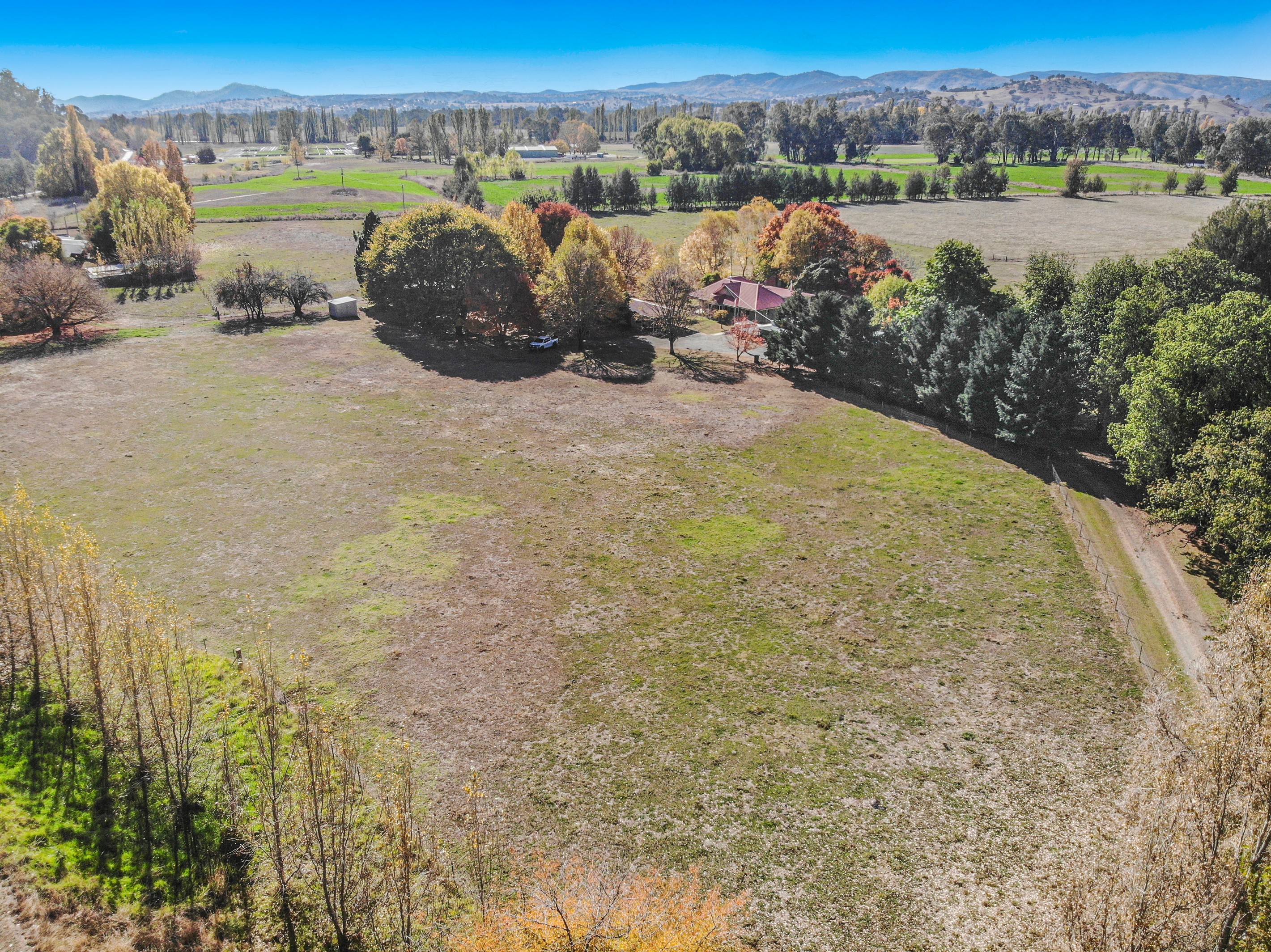 135 West Blowering Road, Tumut, NSW 2720