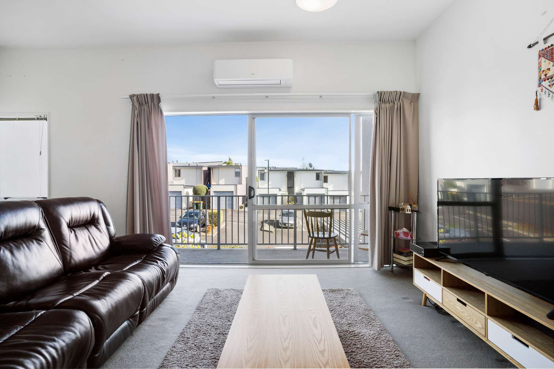 92/7 Kelvin Hart Drive photo 9