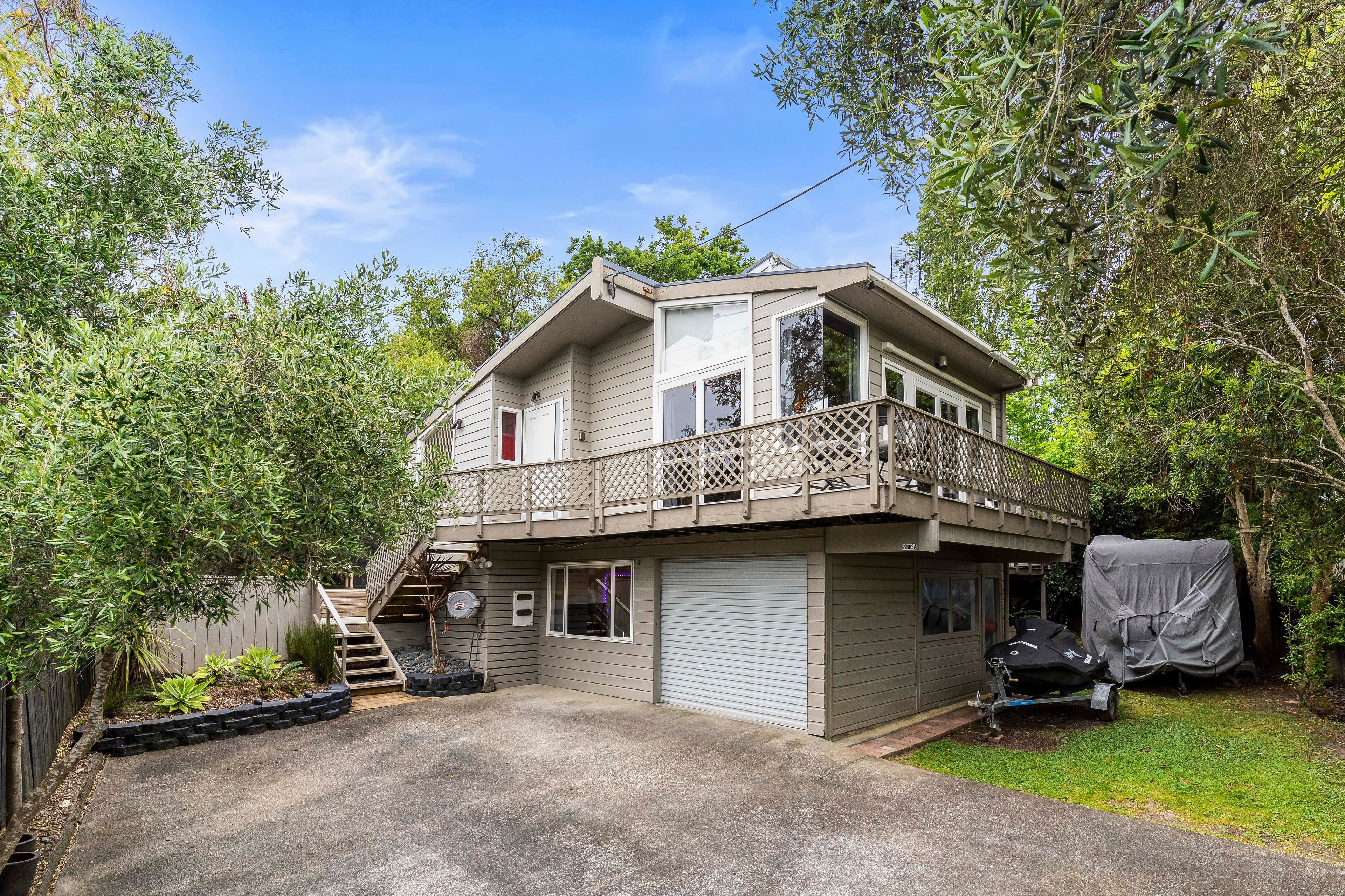2/663A Beach Road, Rothesay Bay, North Shore City