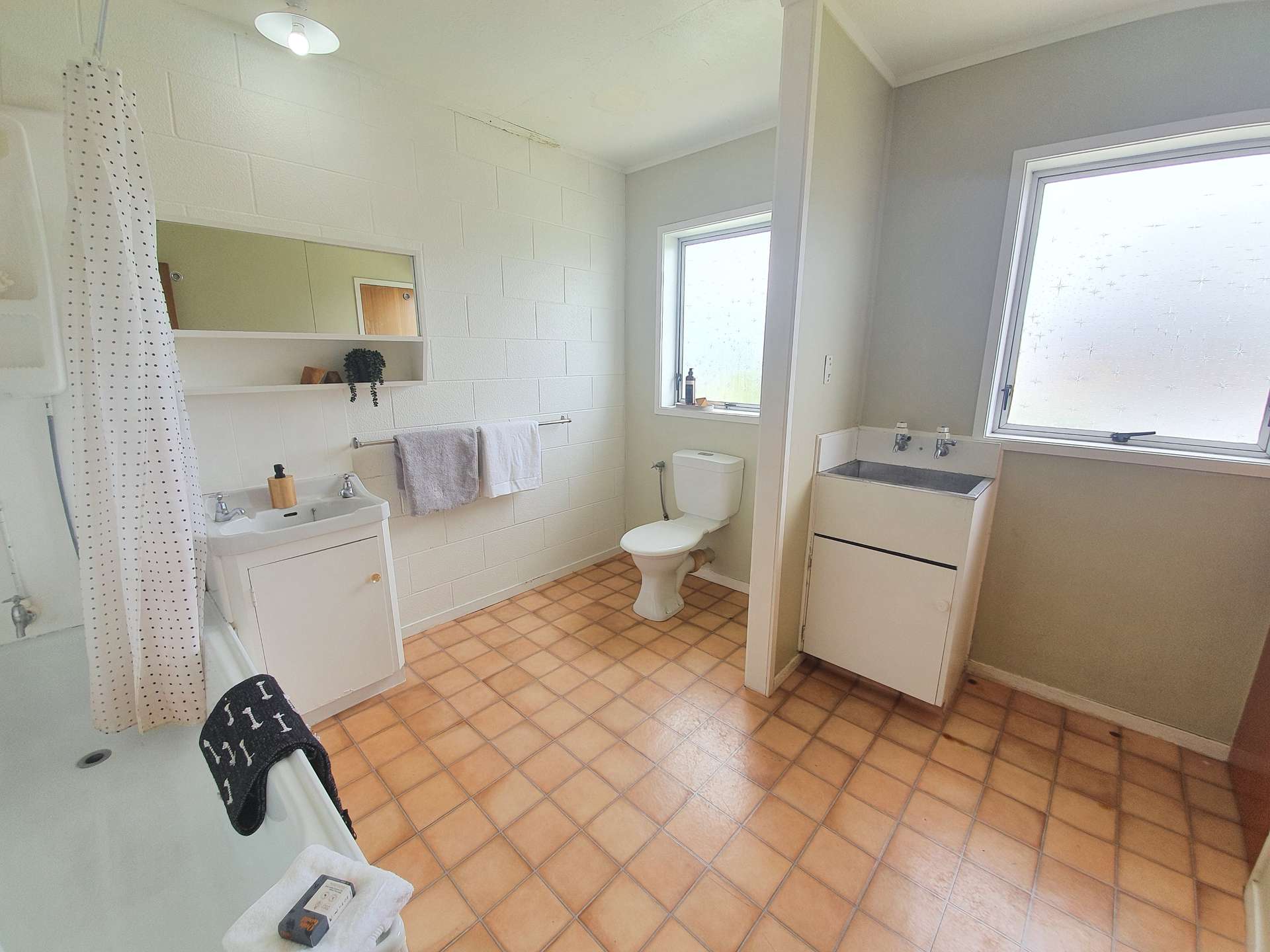 2/15 Lloyd Avenue photo 7