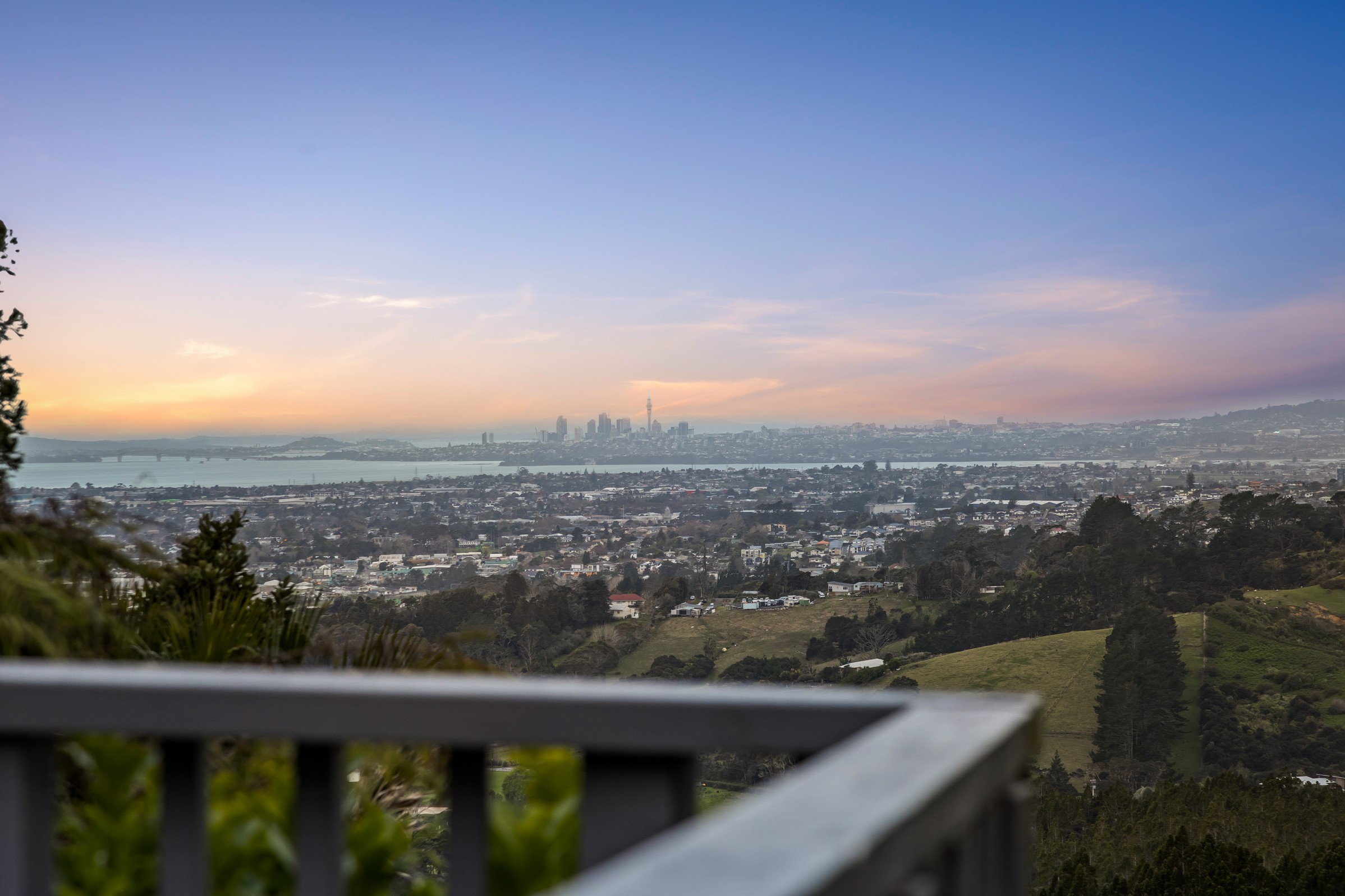 1124 Scenic Drive North, Swanson, Waitakere City